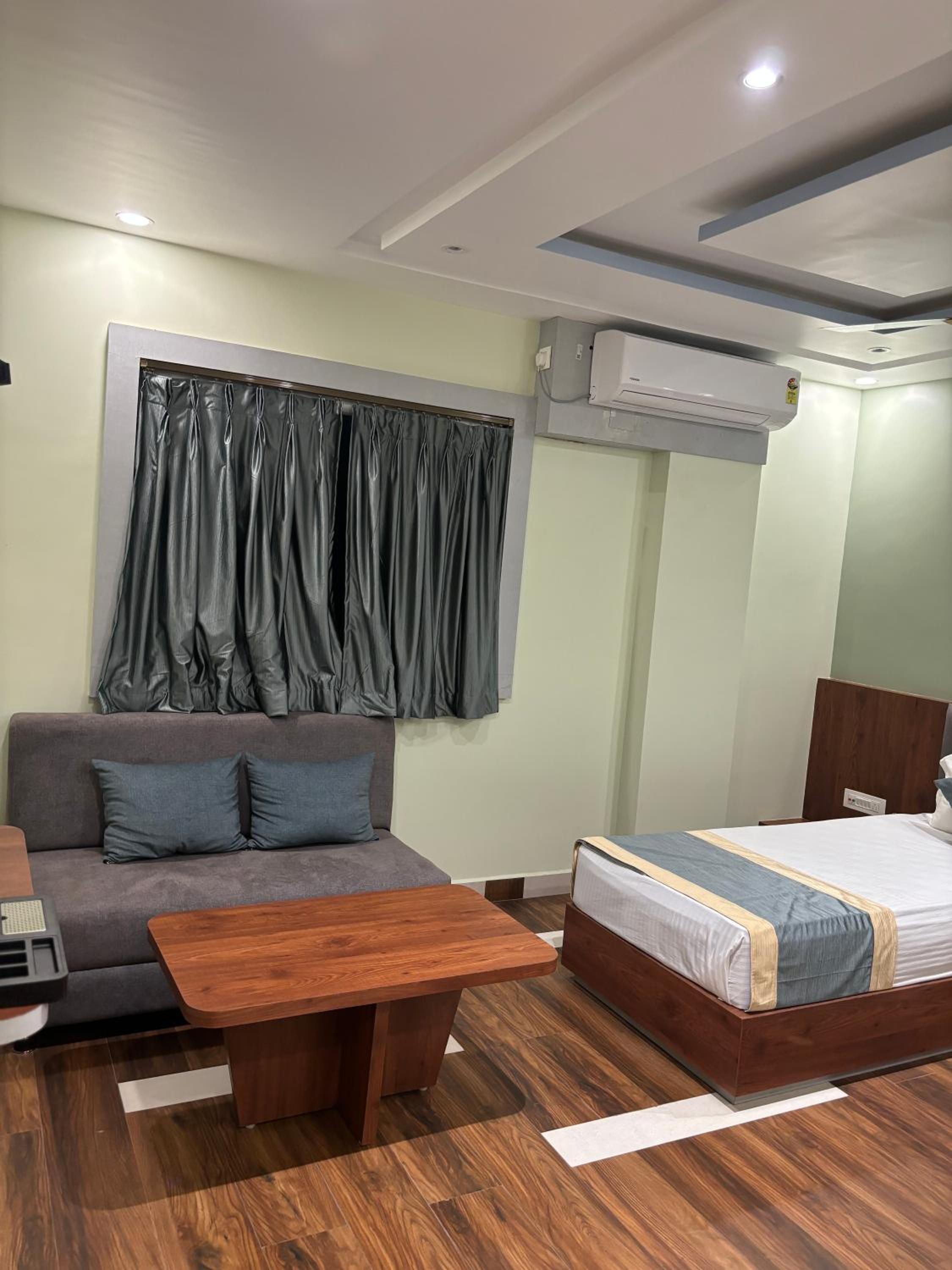 Deluxe Suite photo 2