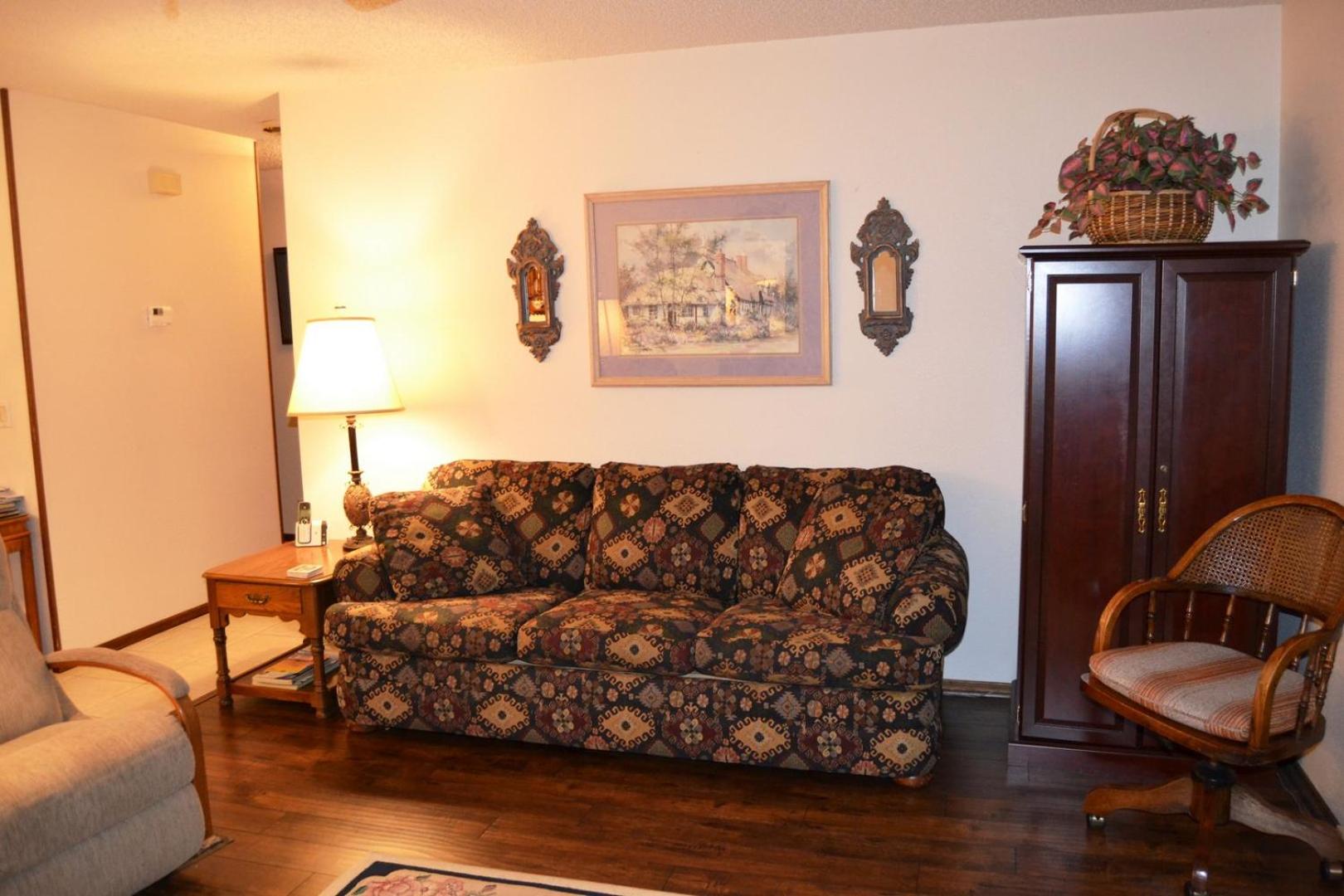 Two-Bedroom Townhouse photo 2