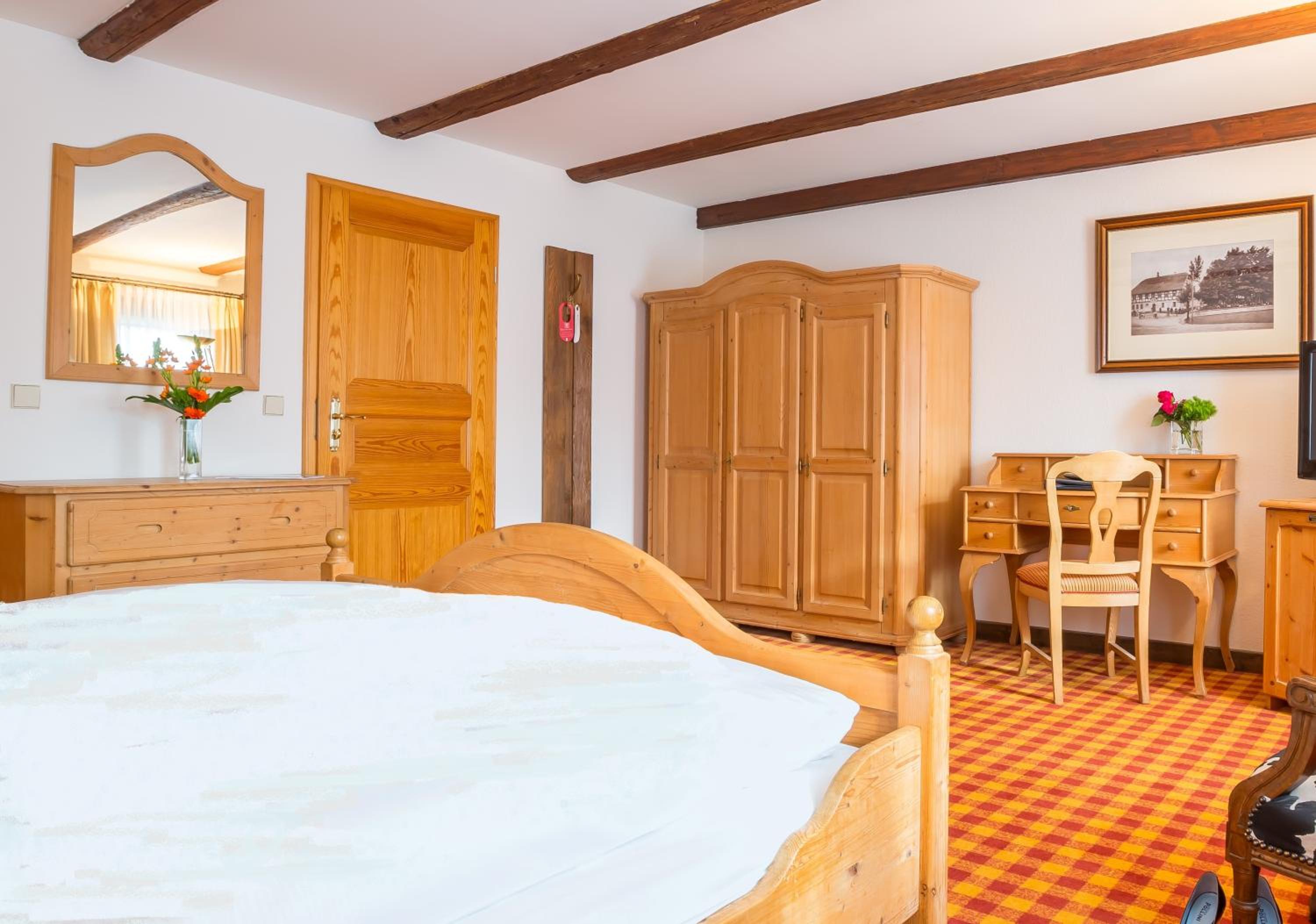 Standard Double Room - Photo 2
