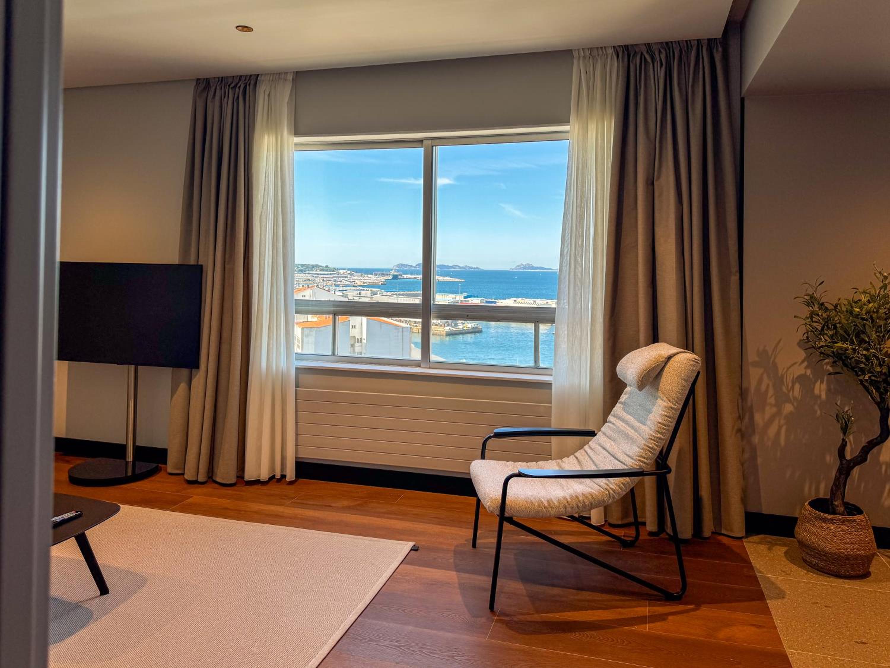 Superior Apartment with Sea View