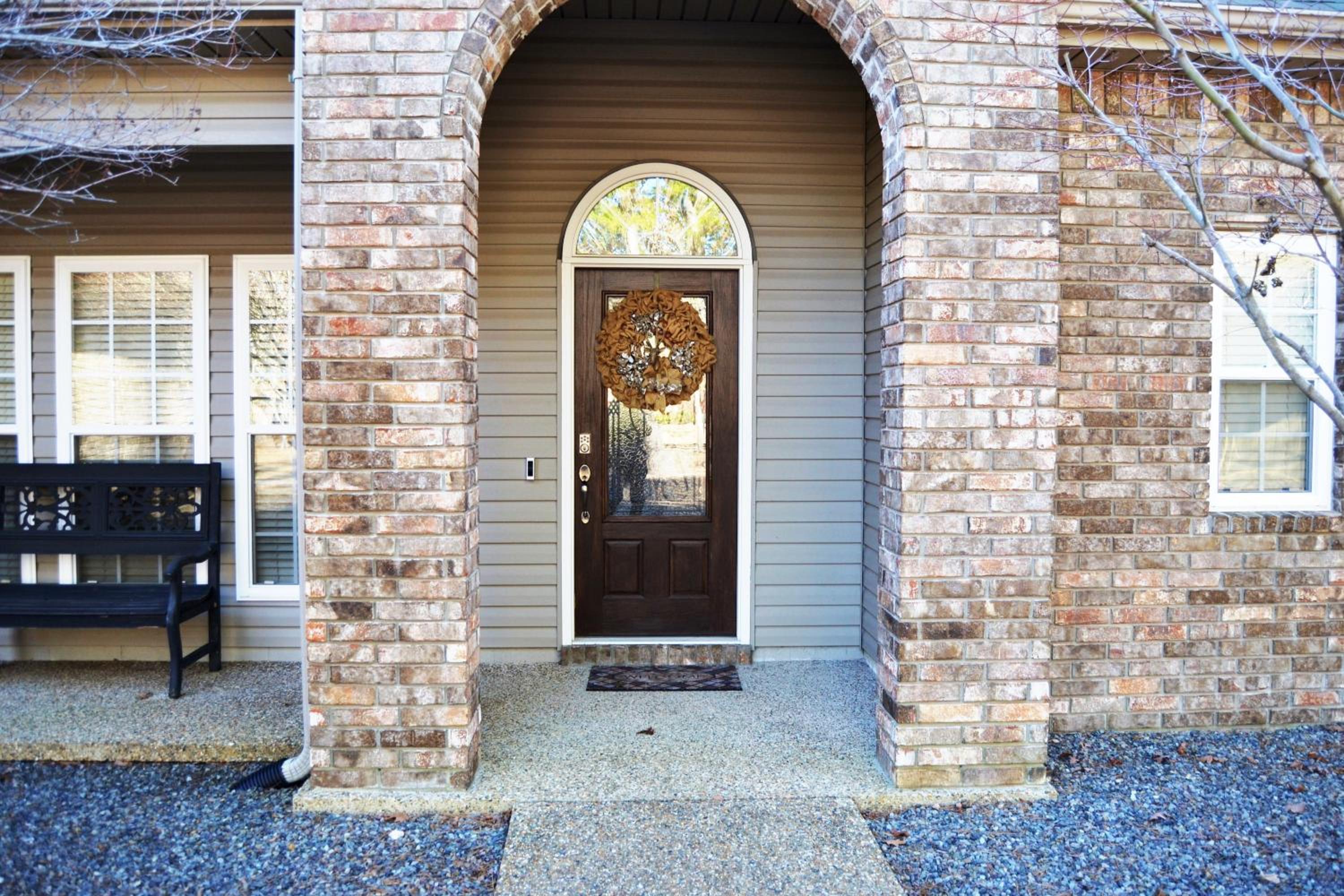Three-Bedroom House photo 2