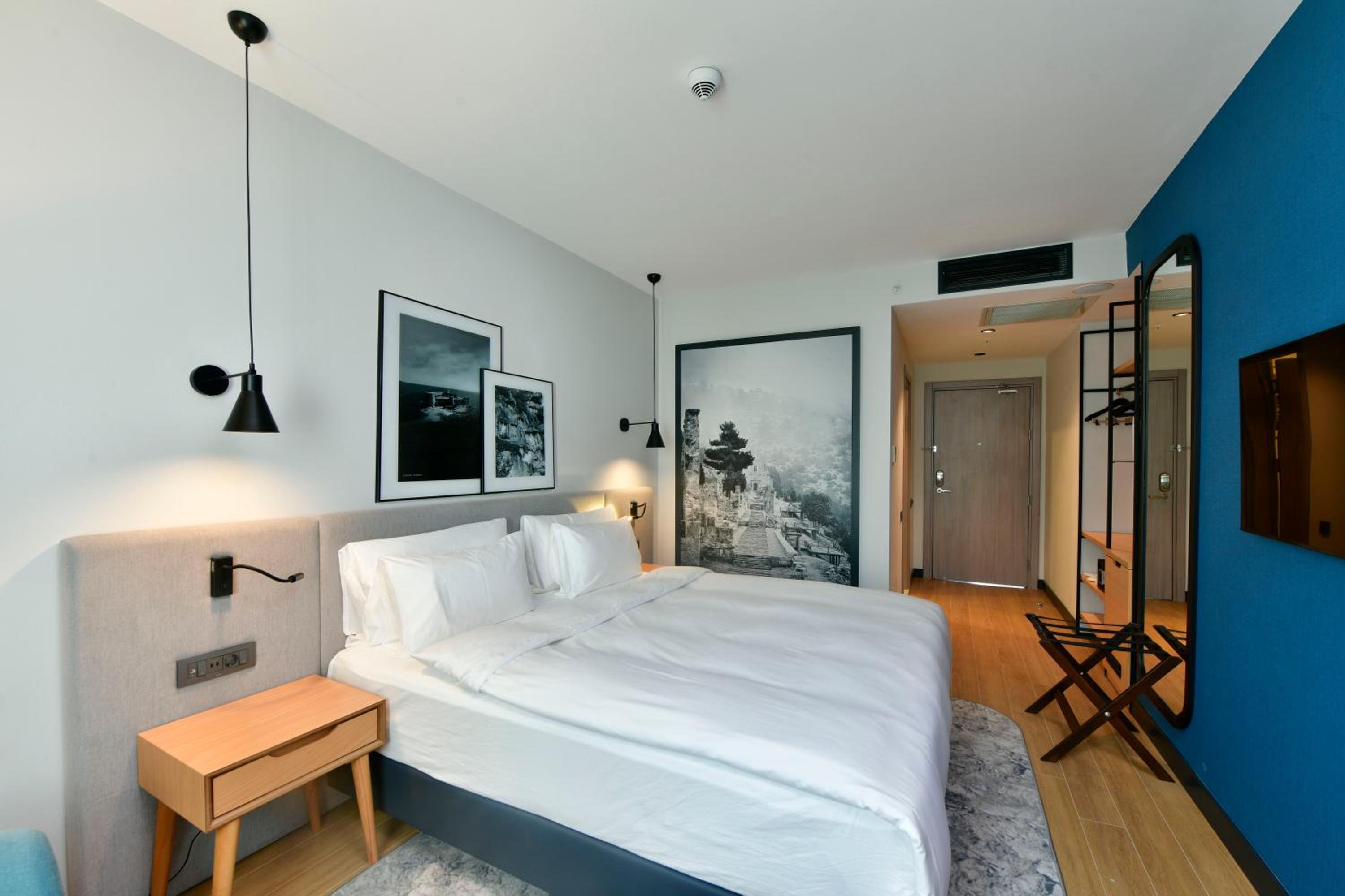 Standard Double Room - Partial Sea View photo 1
