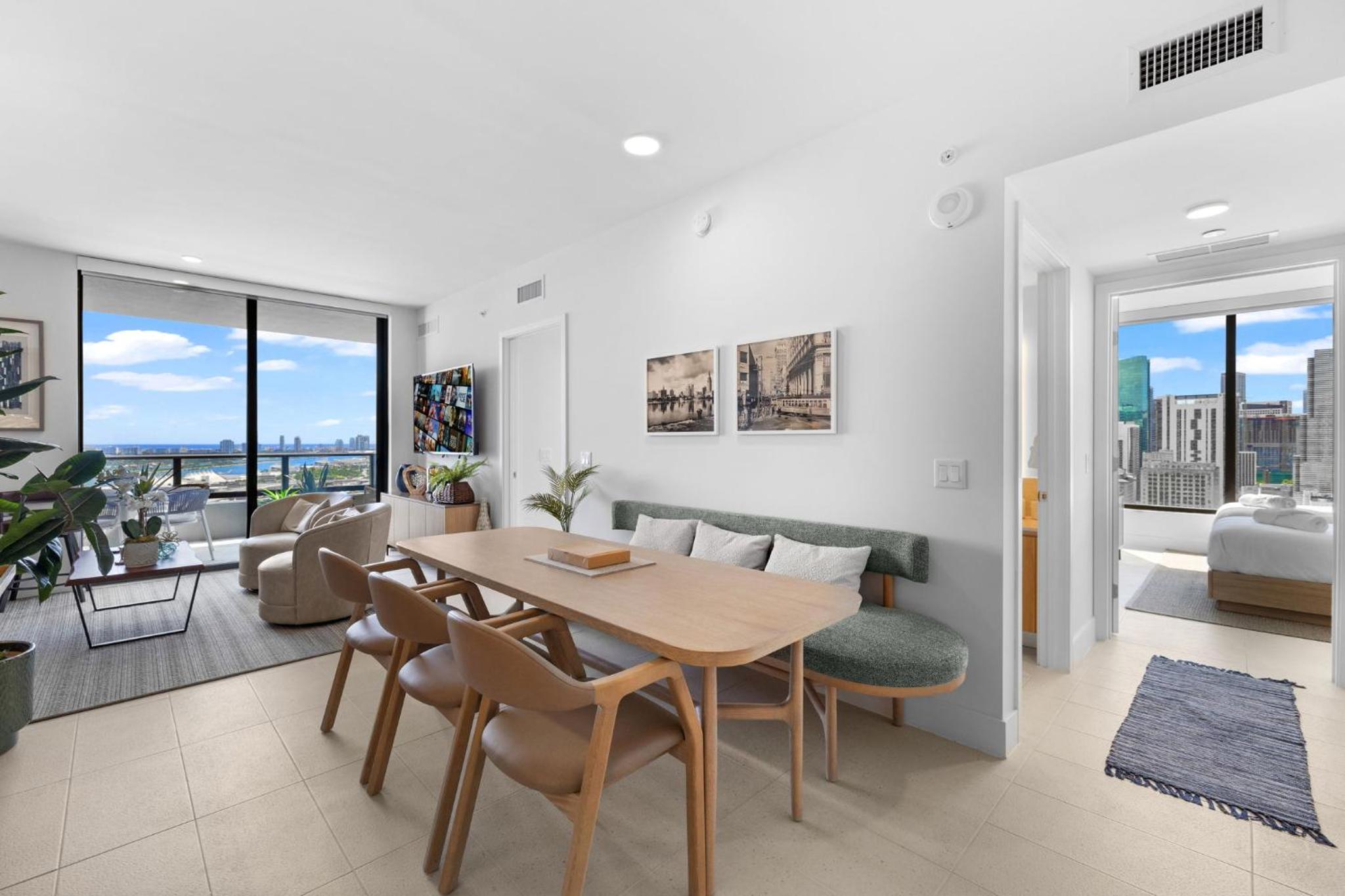 Three-Bedroom Apartment photo 1