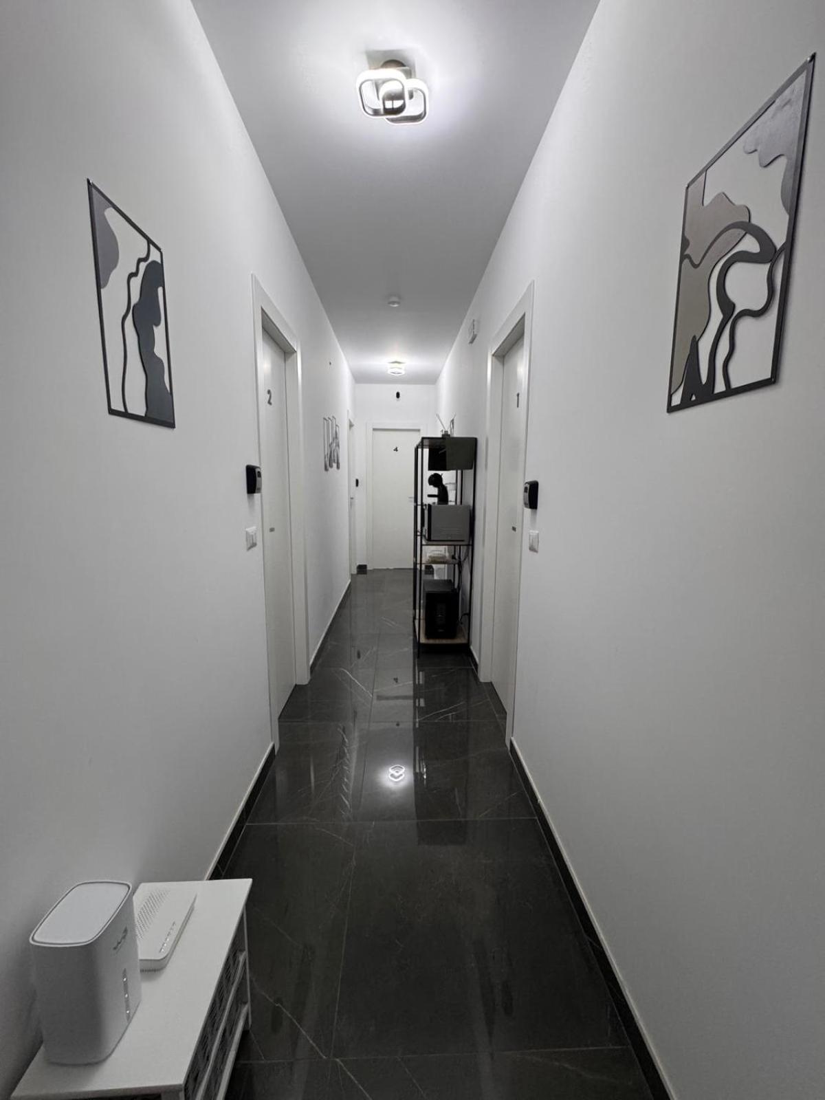 Queen Room with Balcony photo 1
