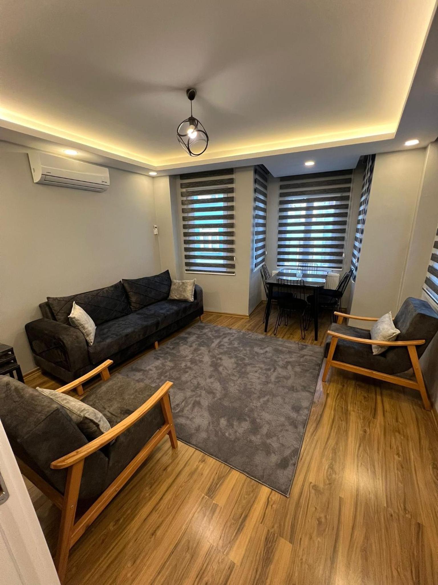Apartment photo 1