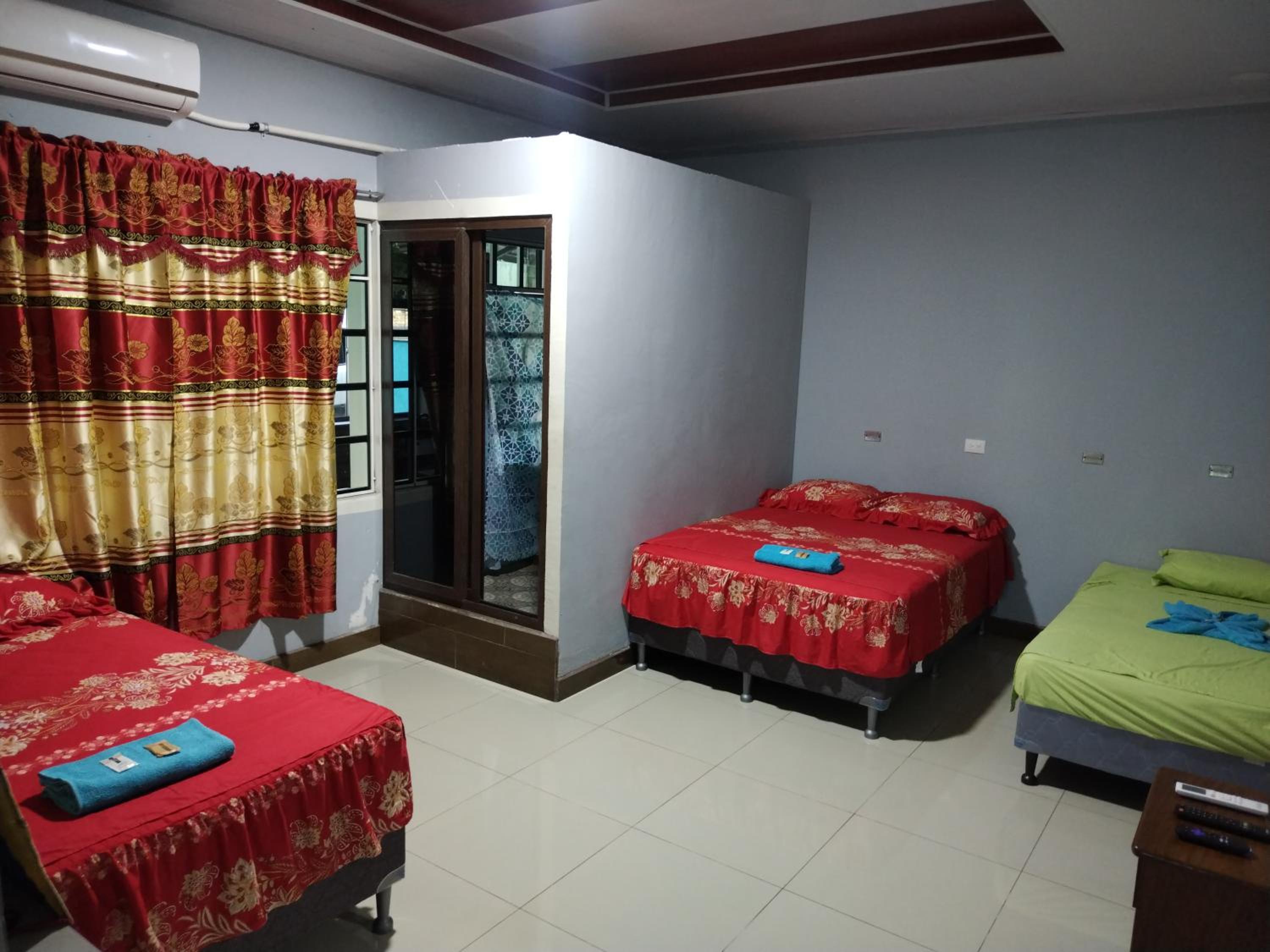 Deluxe Triple Room photo 2