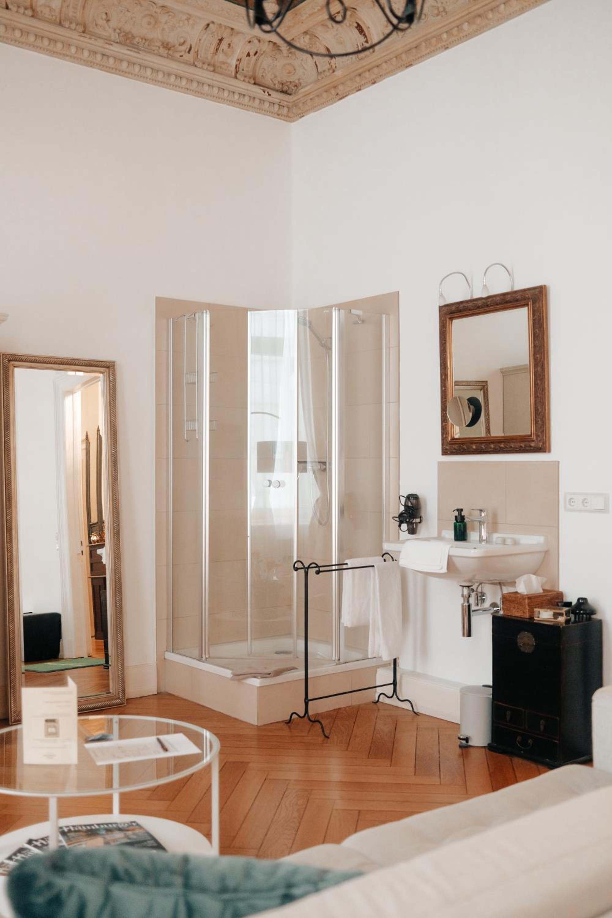 Double Room - Photo 14