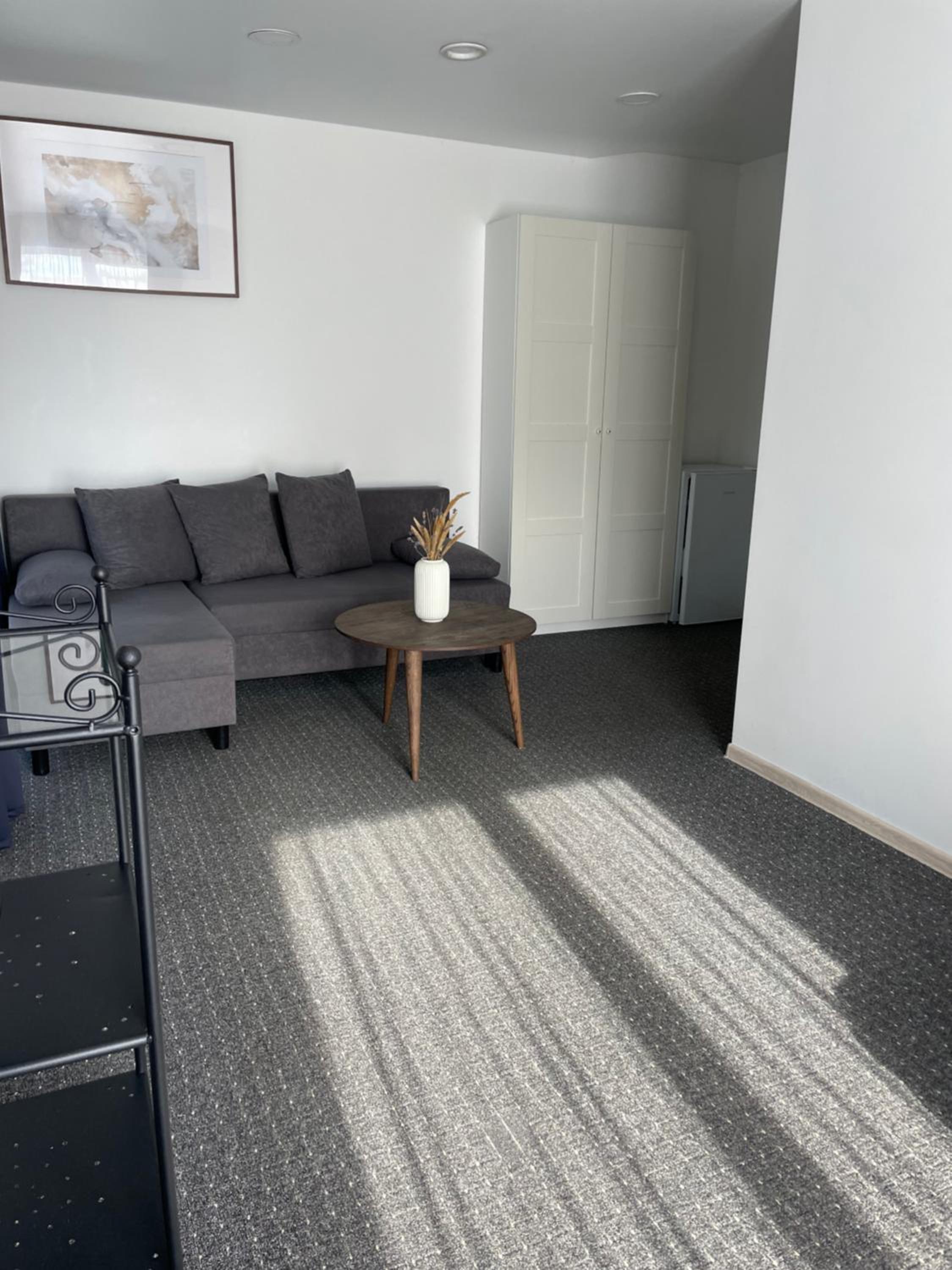 Large Double Room - Photo 7