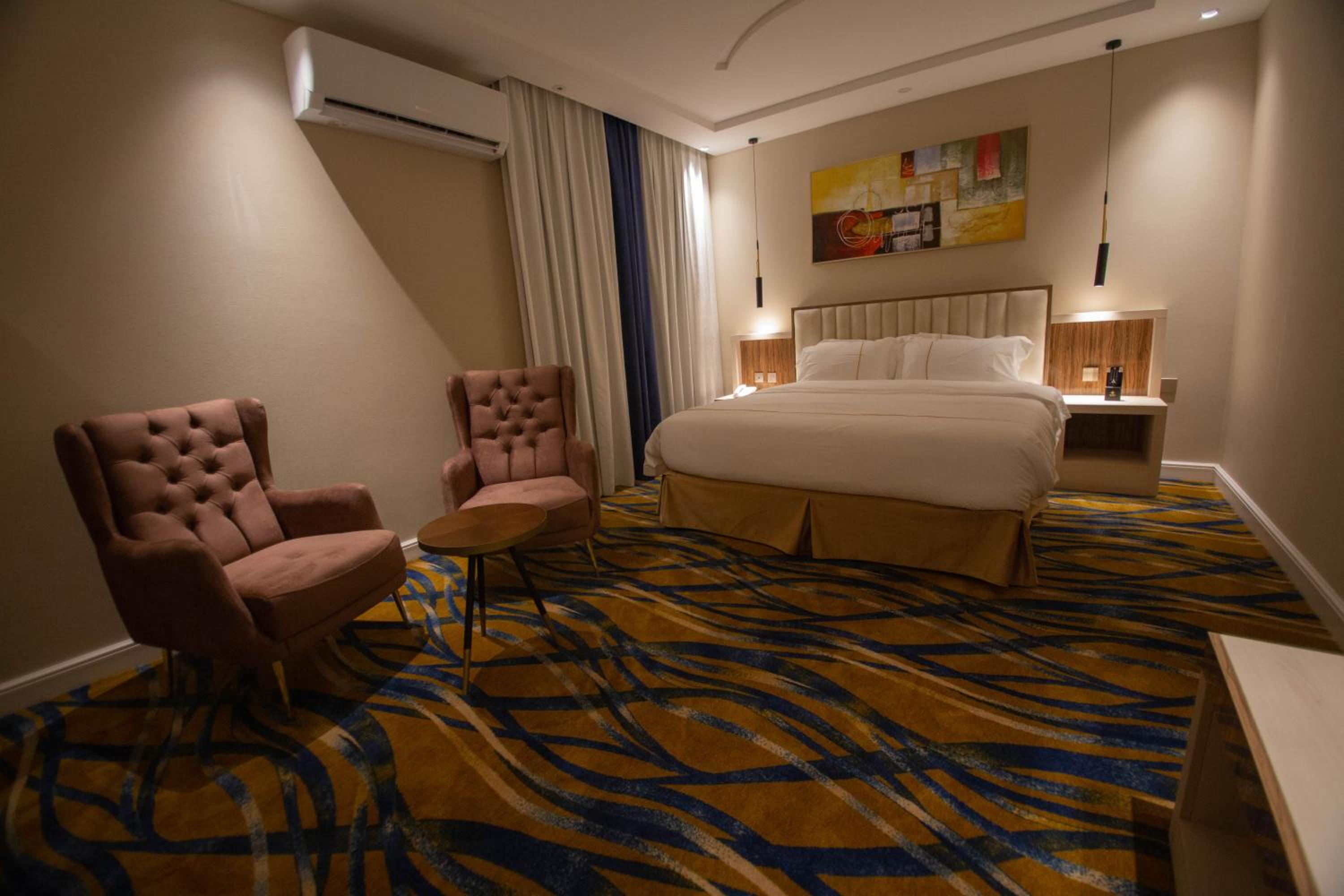 Superior King Room