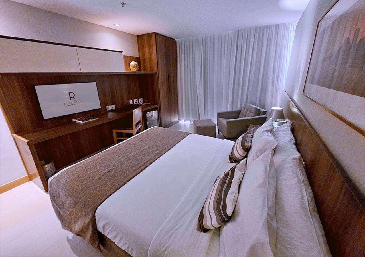 Available room thumbnail 6