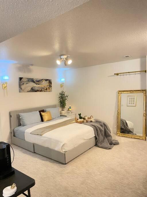 One-Bedroom House photo 1
