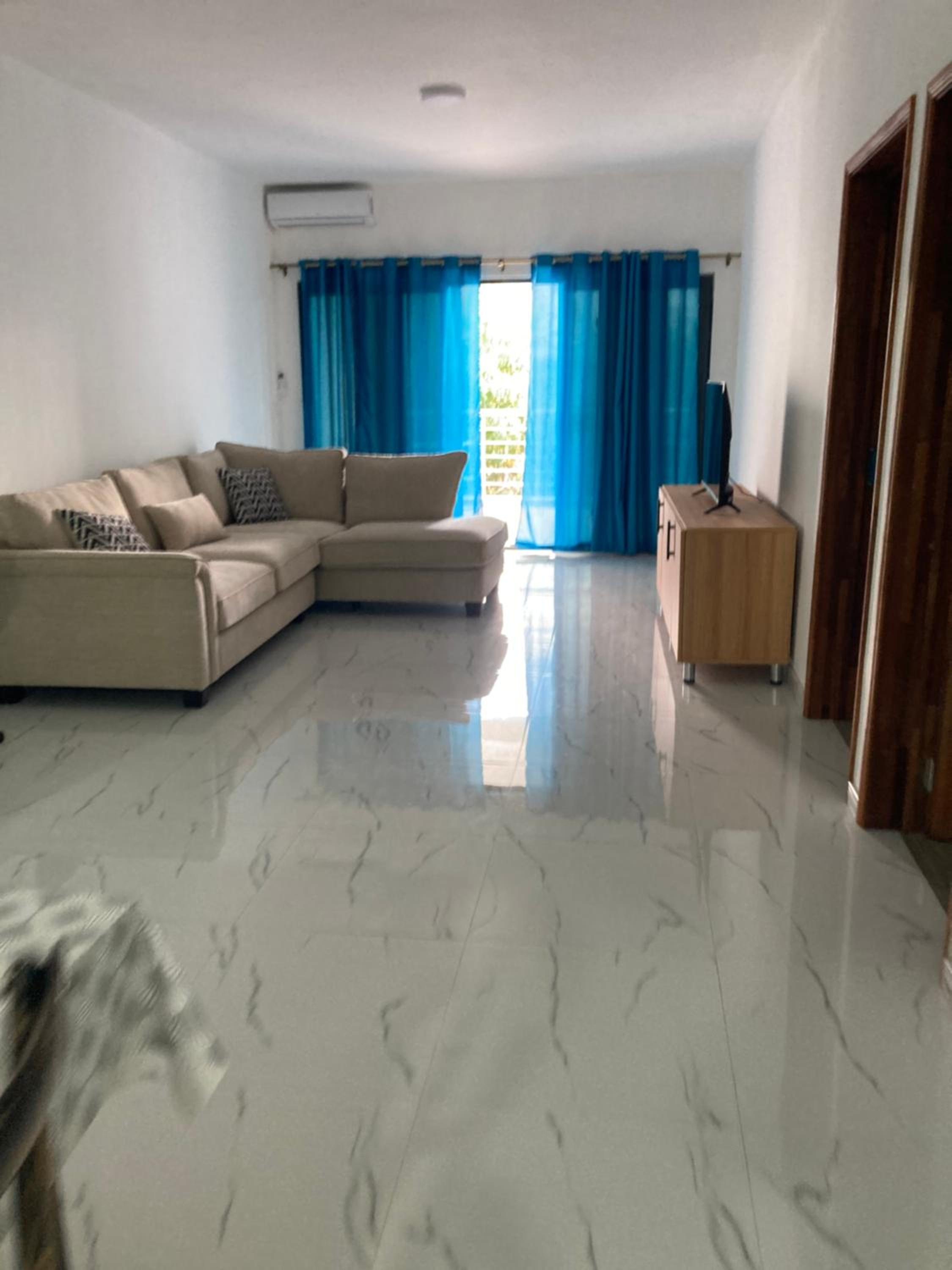 Three-Bedroom Apartment with View photo 1