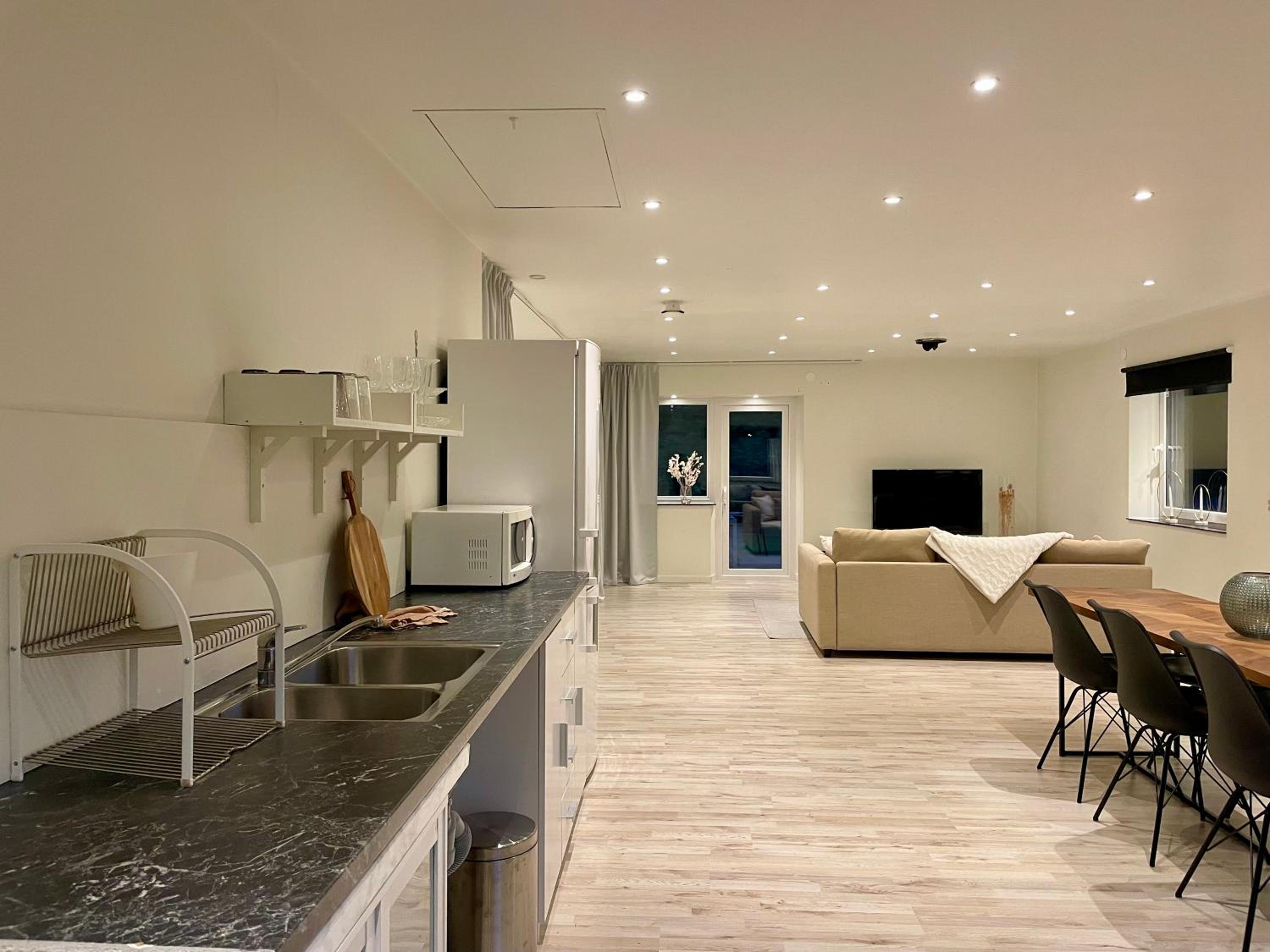 Three-Bedroom Villa photo 3