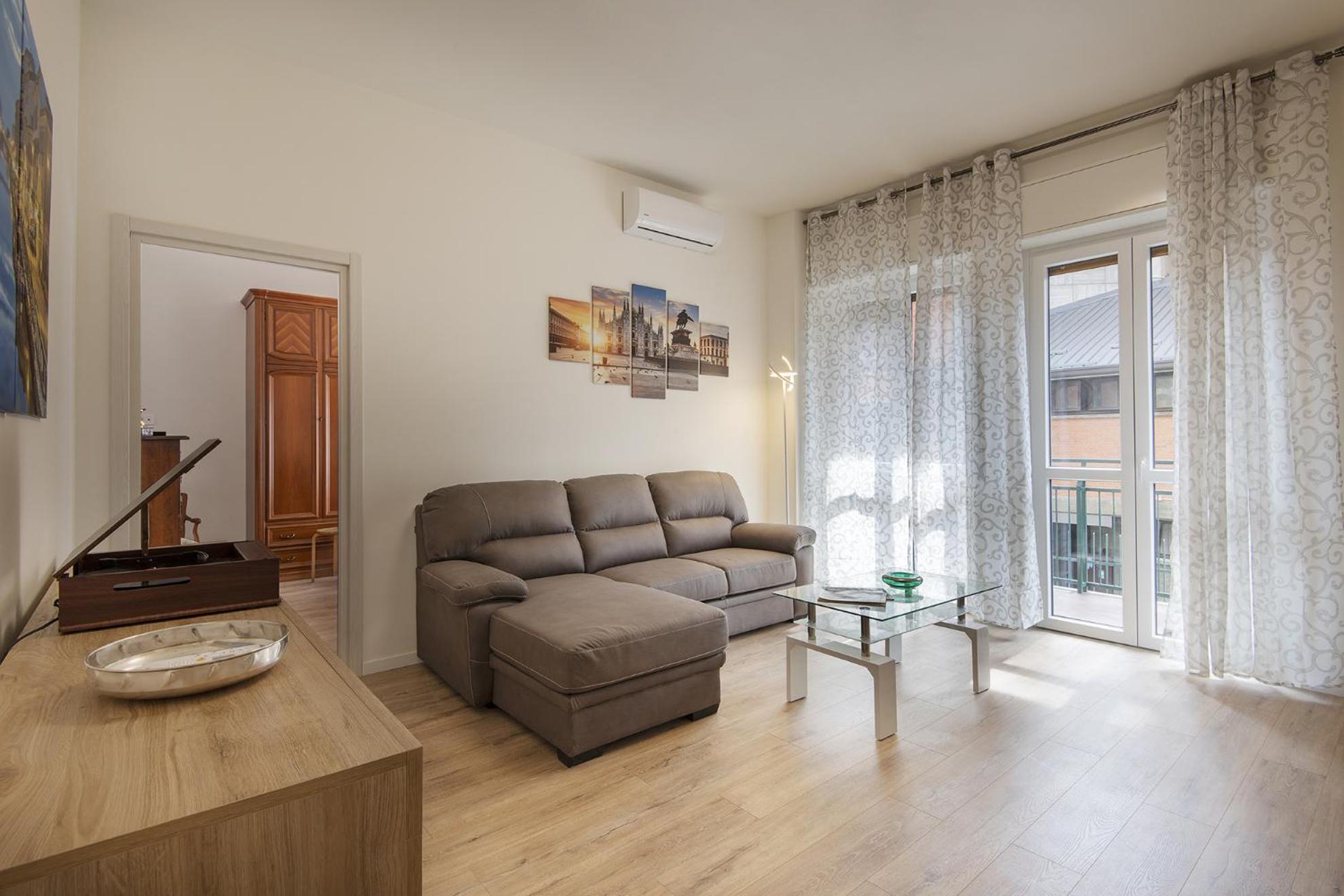 One-Bedroom Apartment