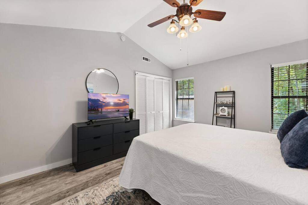 Two-Bedroom House photo 2