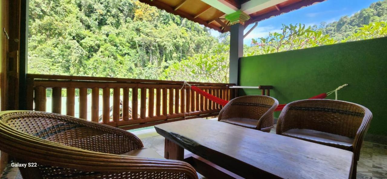 Double Room with Balcony - Photo 15