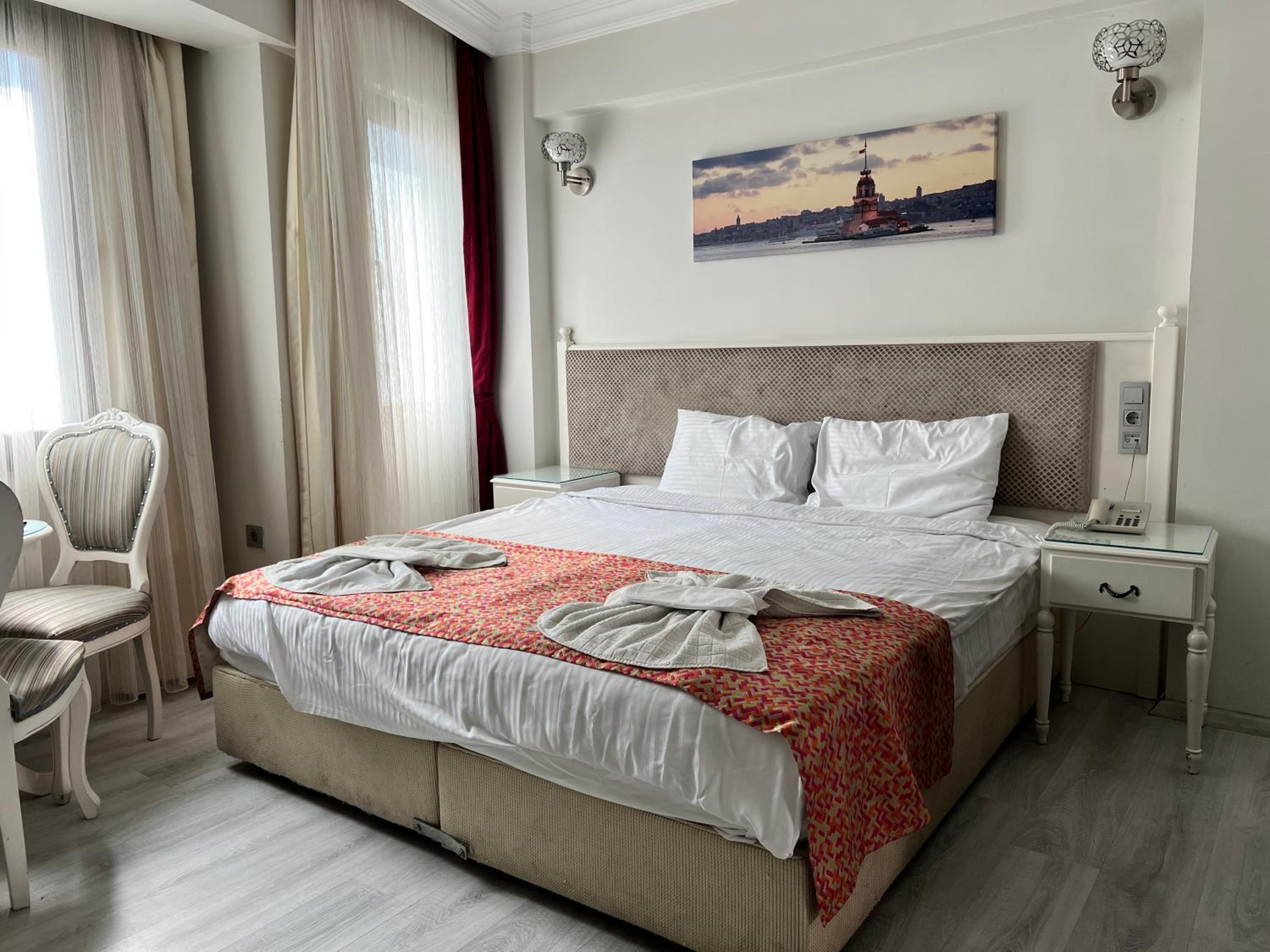 Budget Double Room photo 2