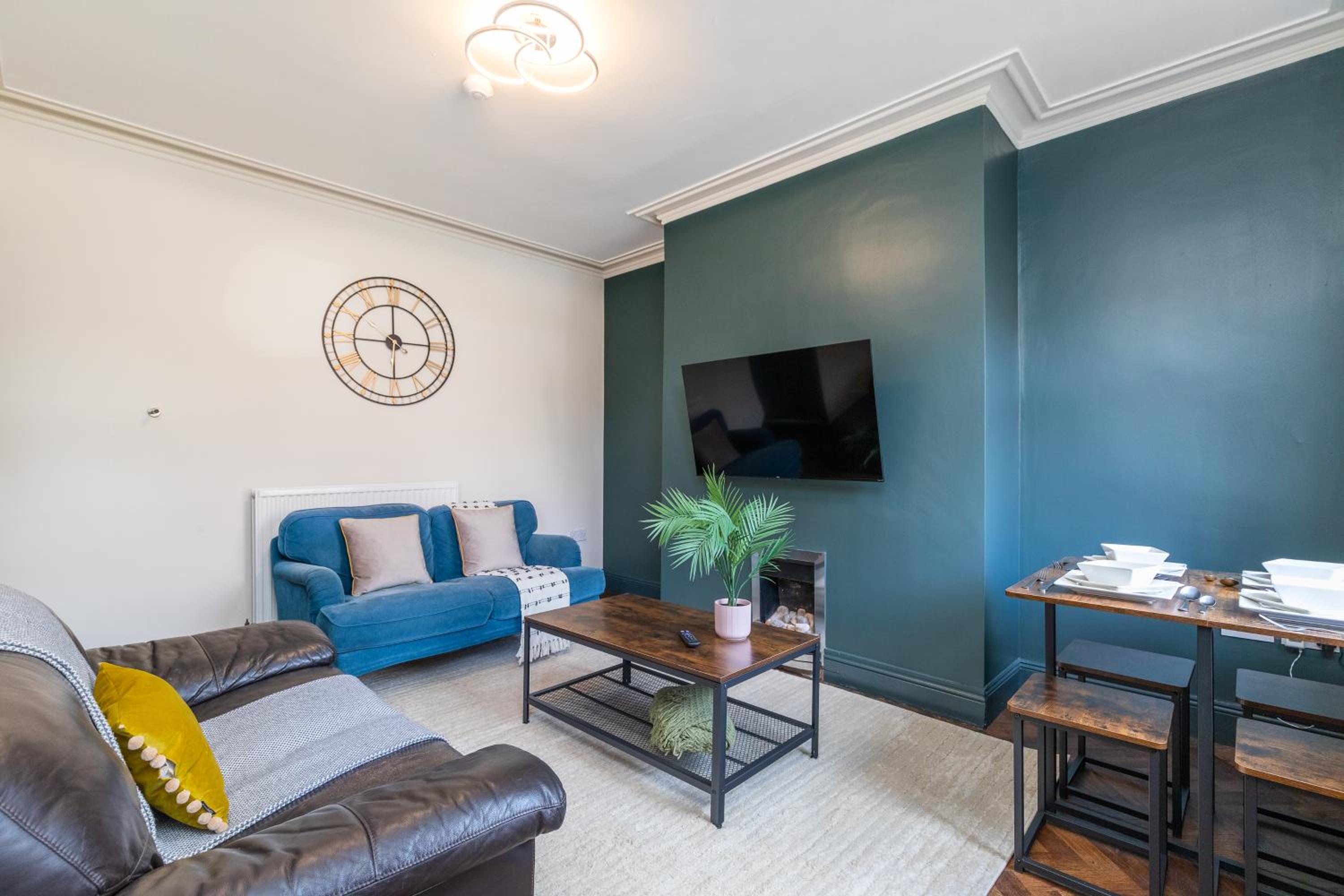 Two-Bedroom House photo 1