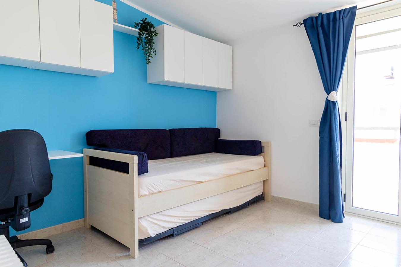 Two-Bedroom Apartment - Photo 15