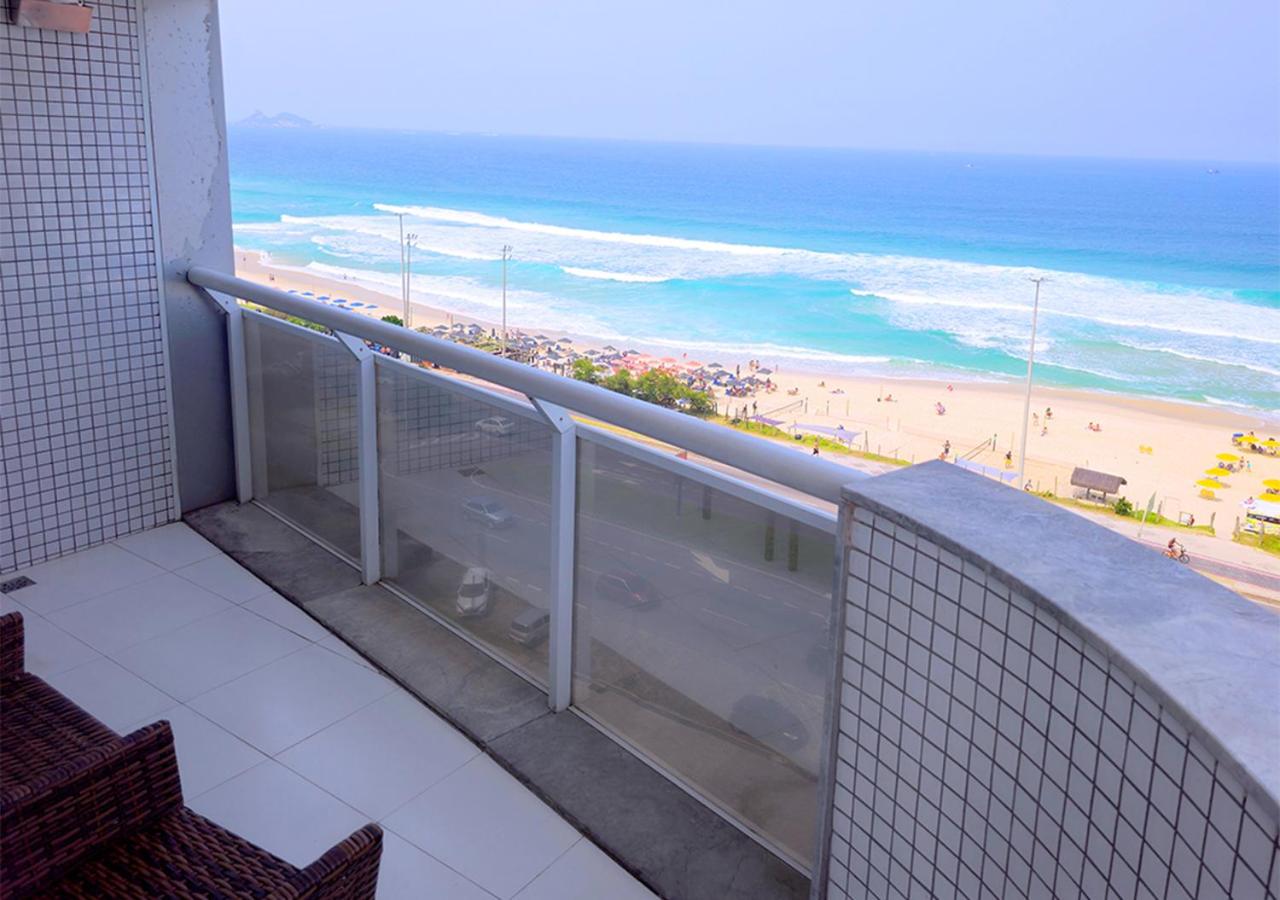 Quarto Quádruplo Frente Mar Super Deluxe com Banheira de Hidromassagem e Varanda