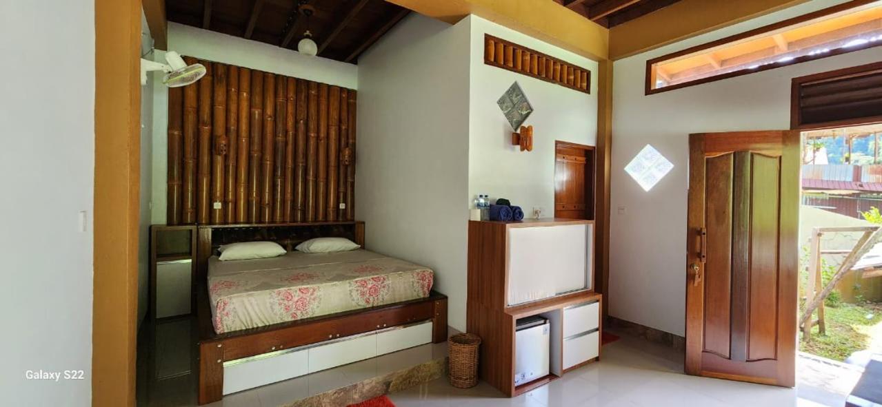 Double Room with Balcony - Photo 7