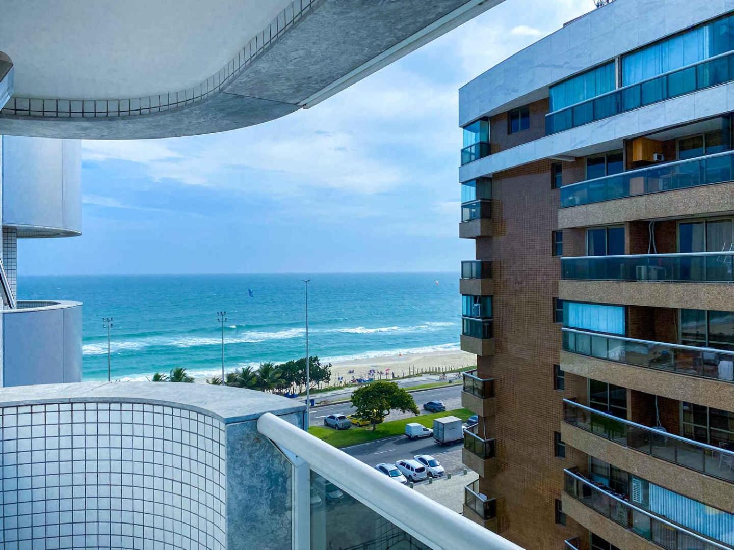 Superior Twin Room with Side Sea View