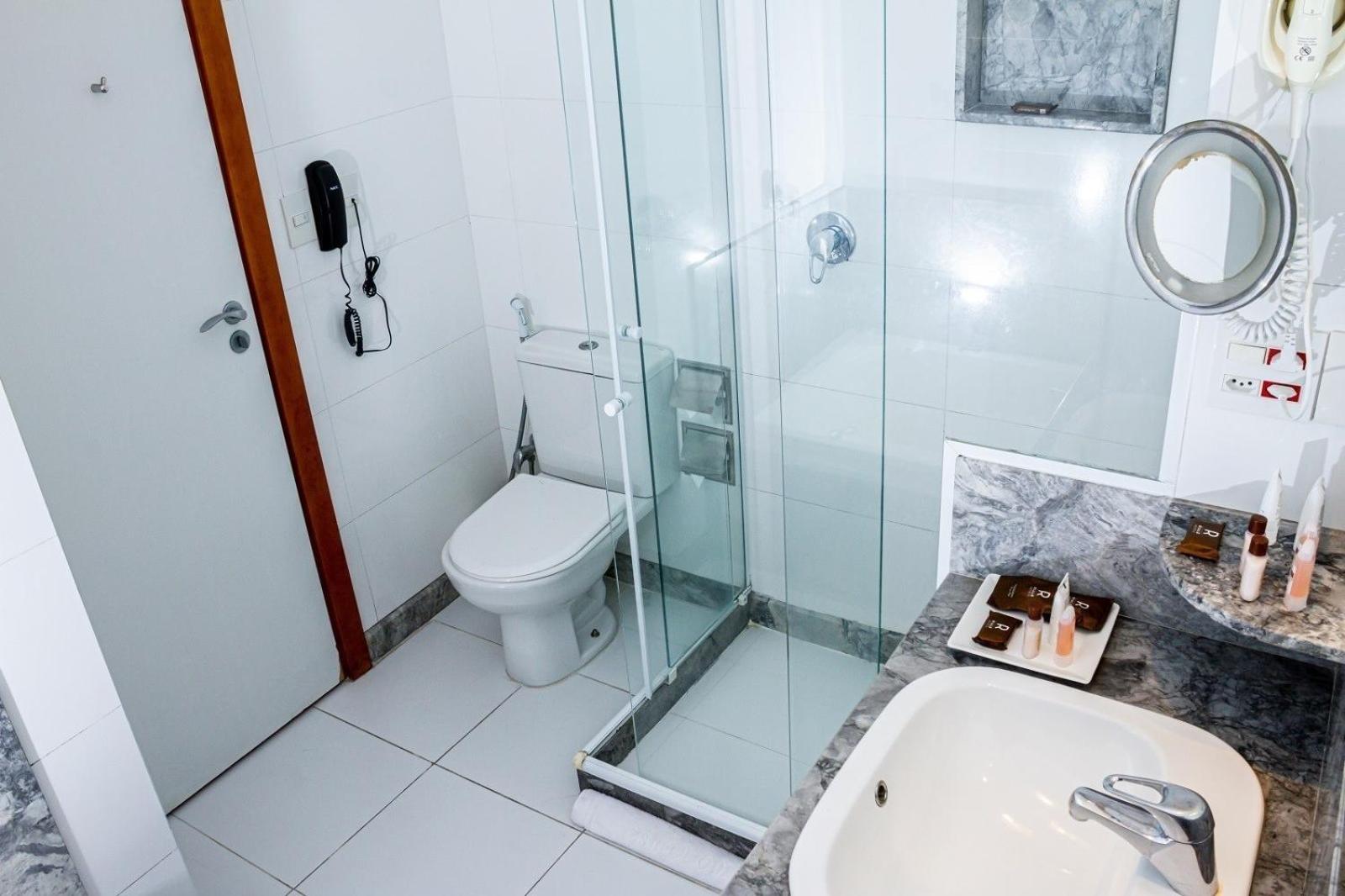 Luxury Triple Room with Front Ocean View and Balcony thumbnail 6