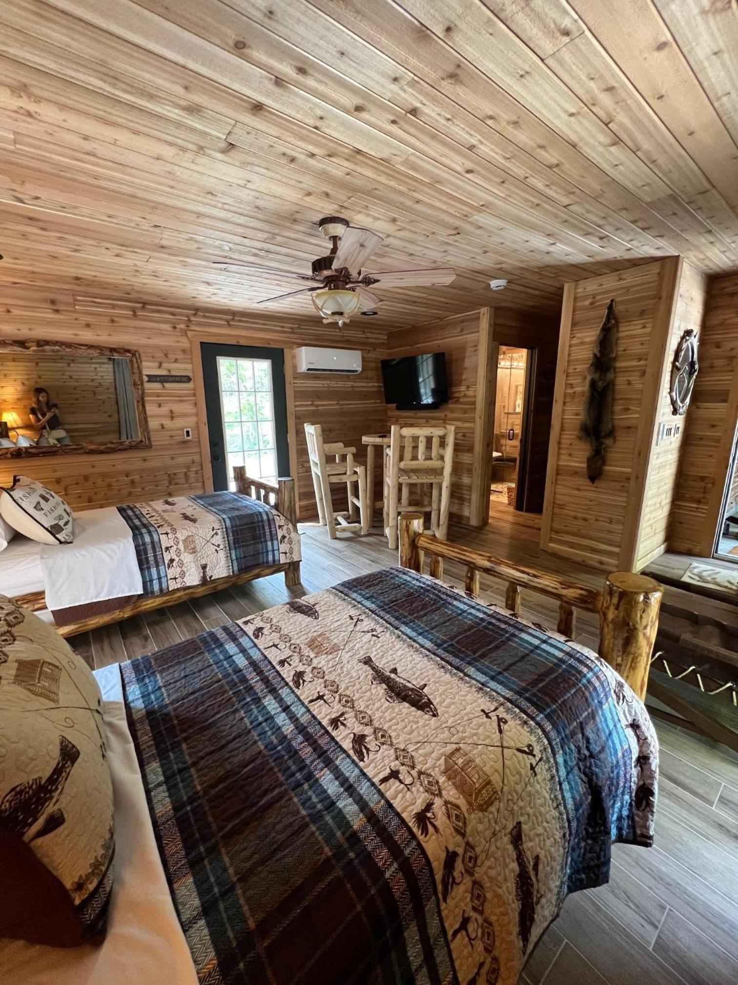 One-Bedroom House photo 1