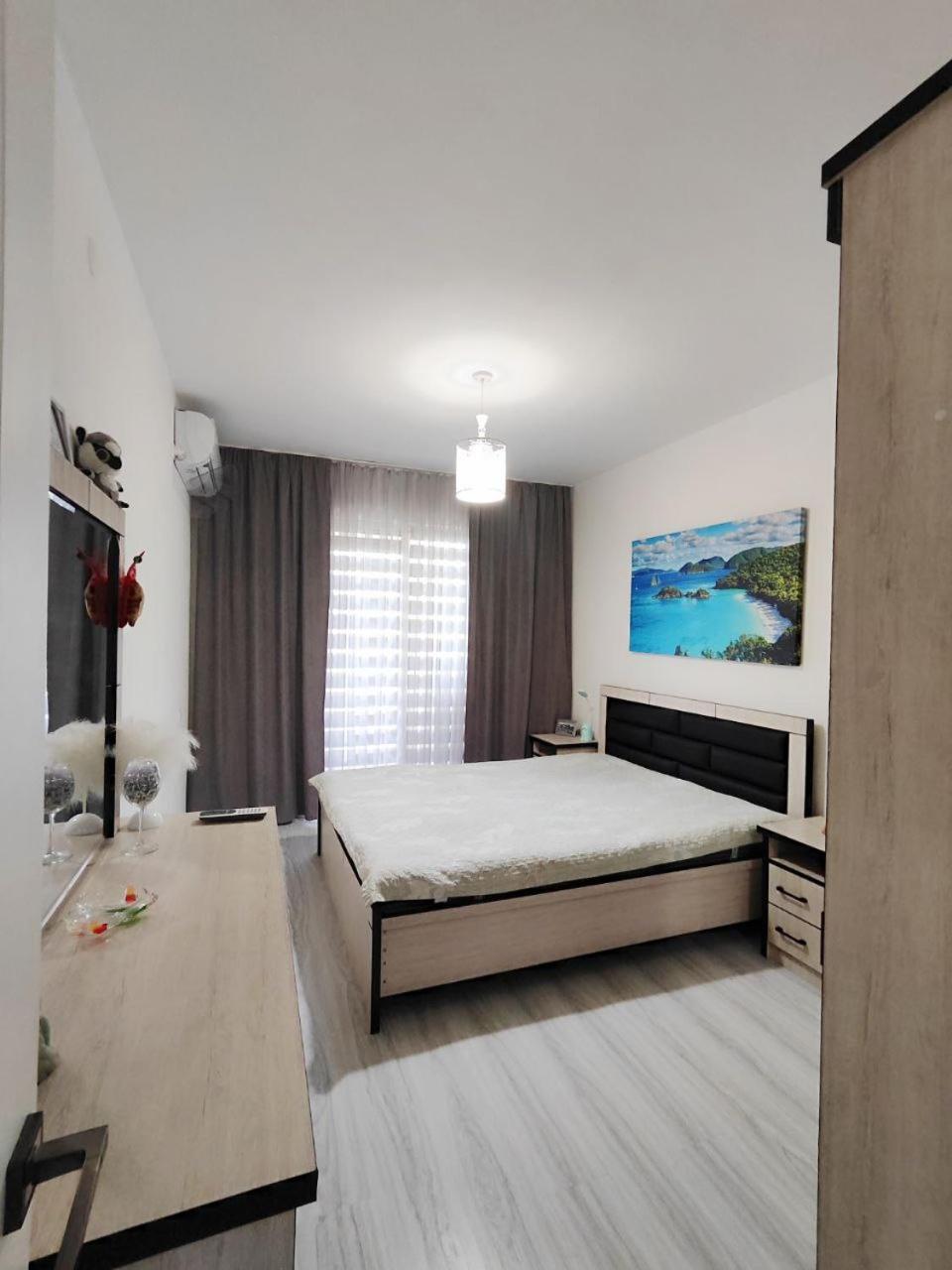 Three-Bedroom Apartment photo 1