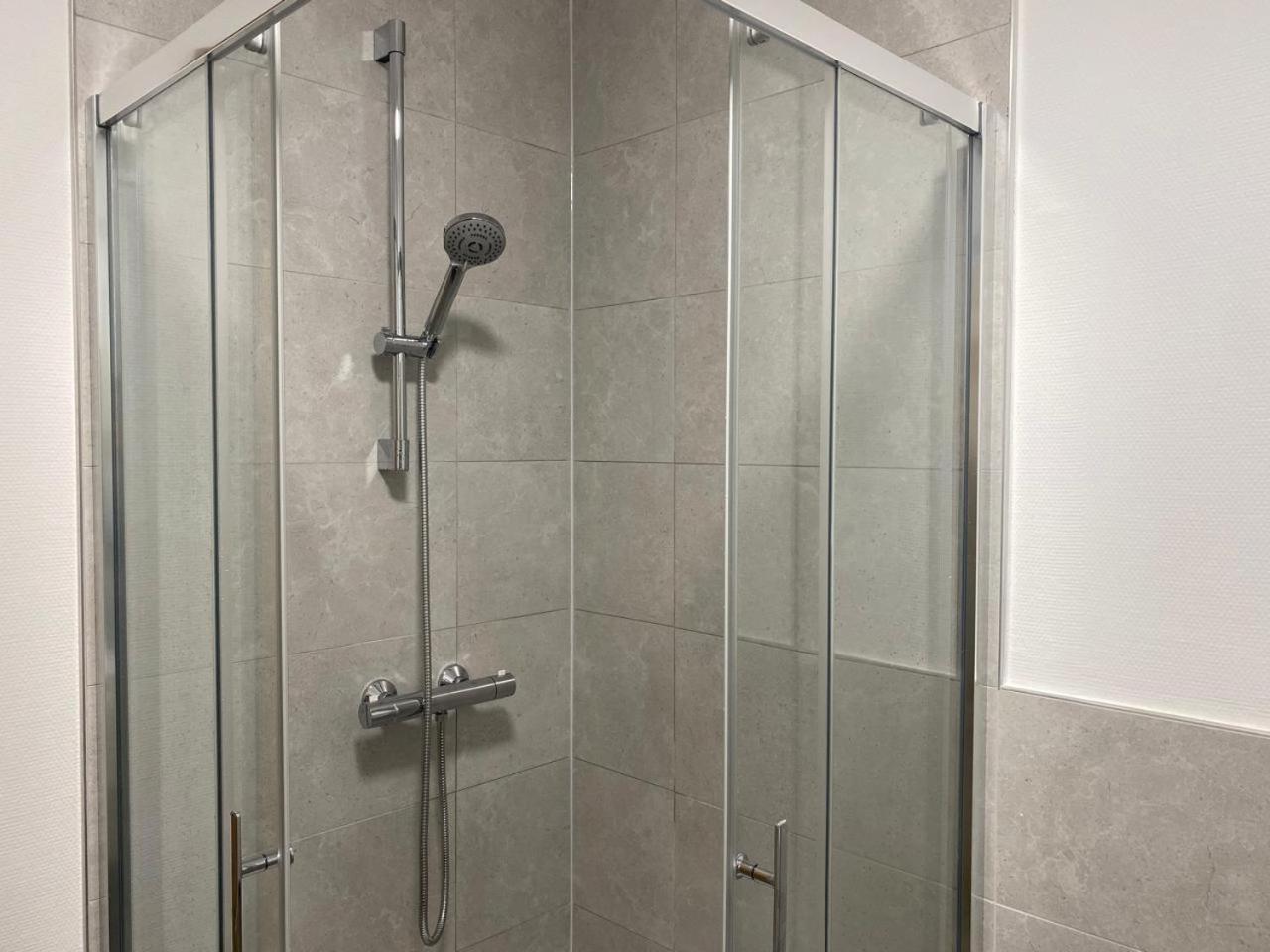 Double Room with Private External Bathroom photo 3