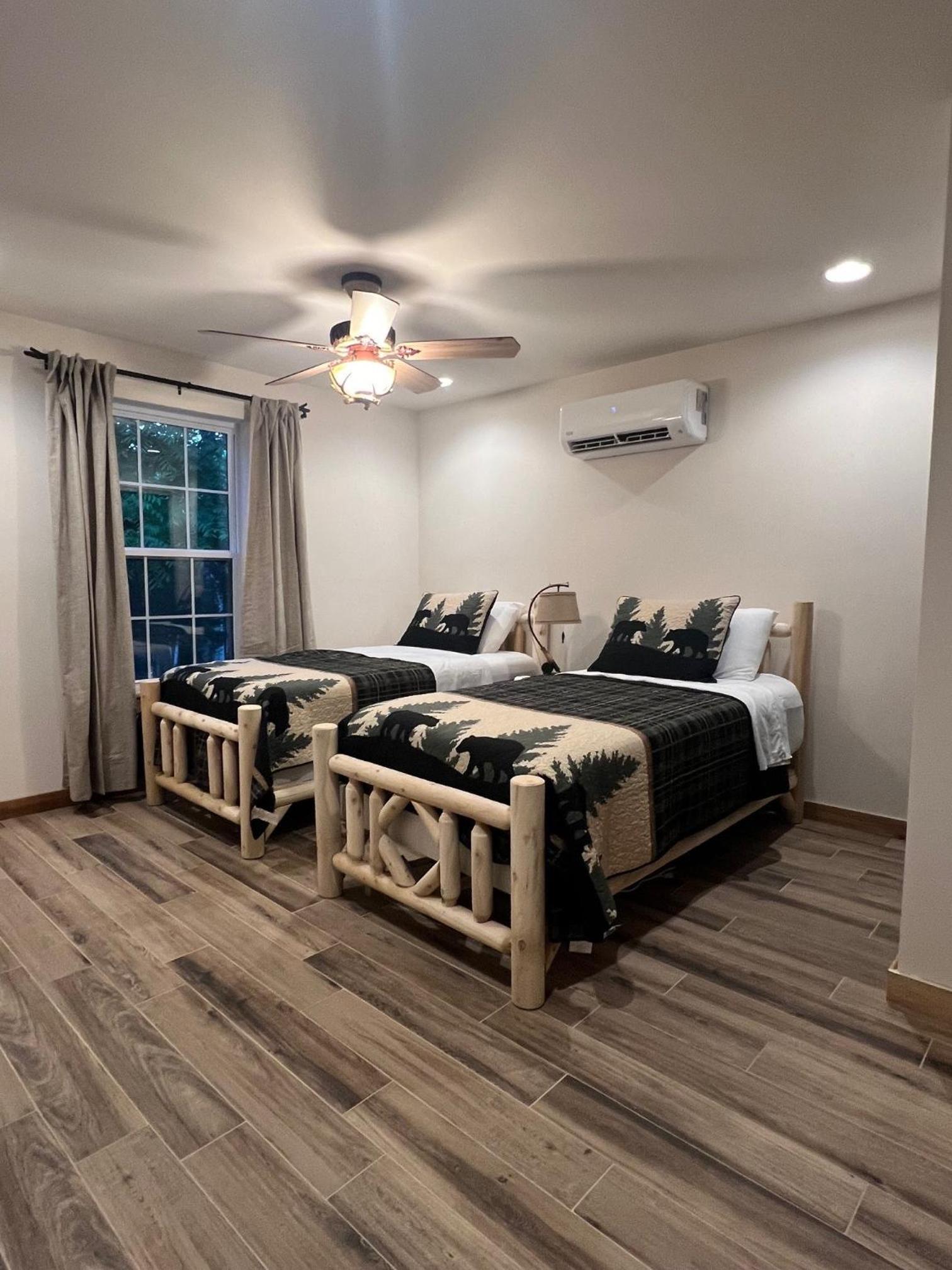 Four-Bedroom House photo 1