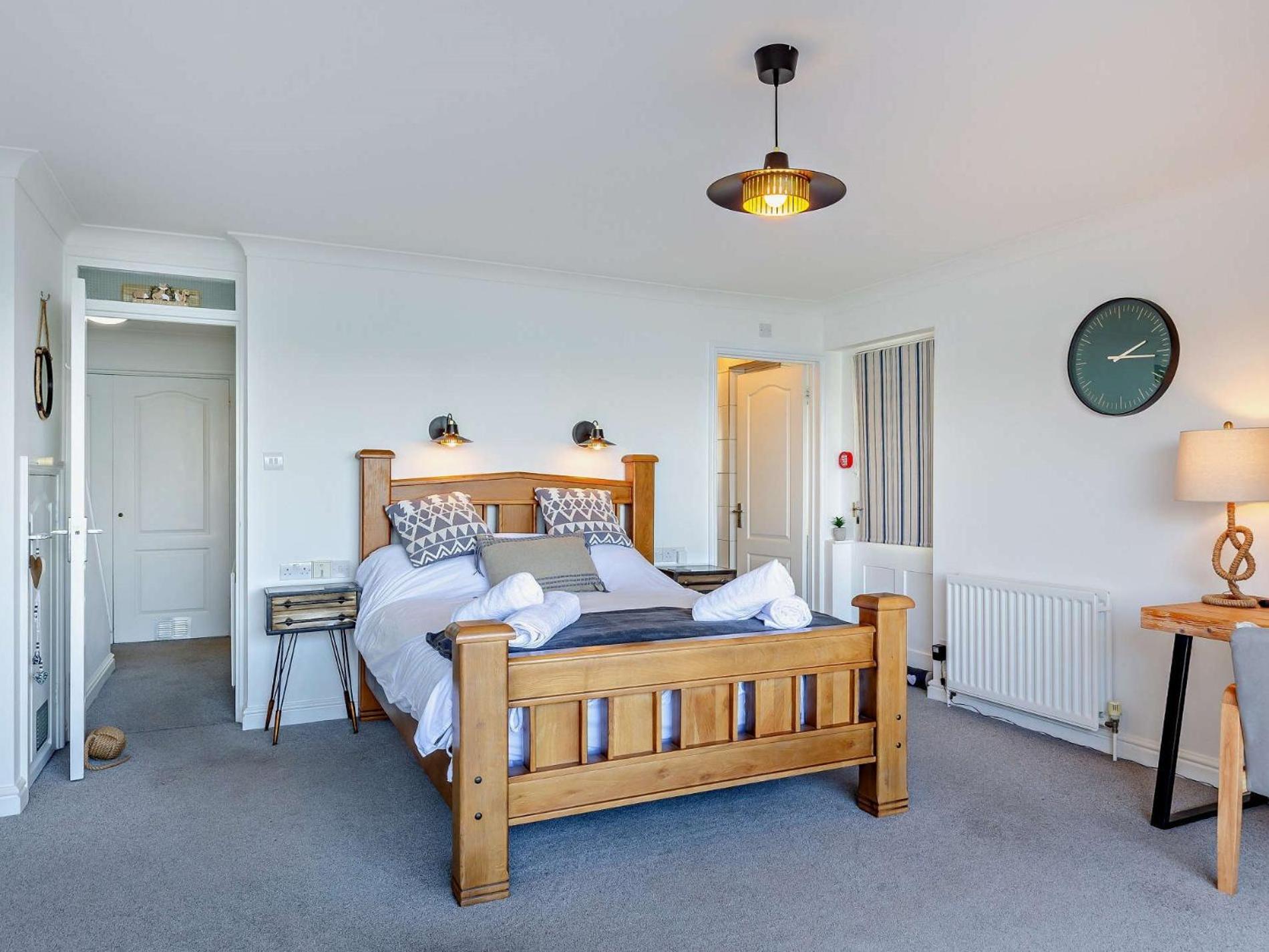 Three-Bedroom House photo 1