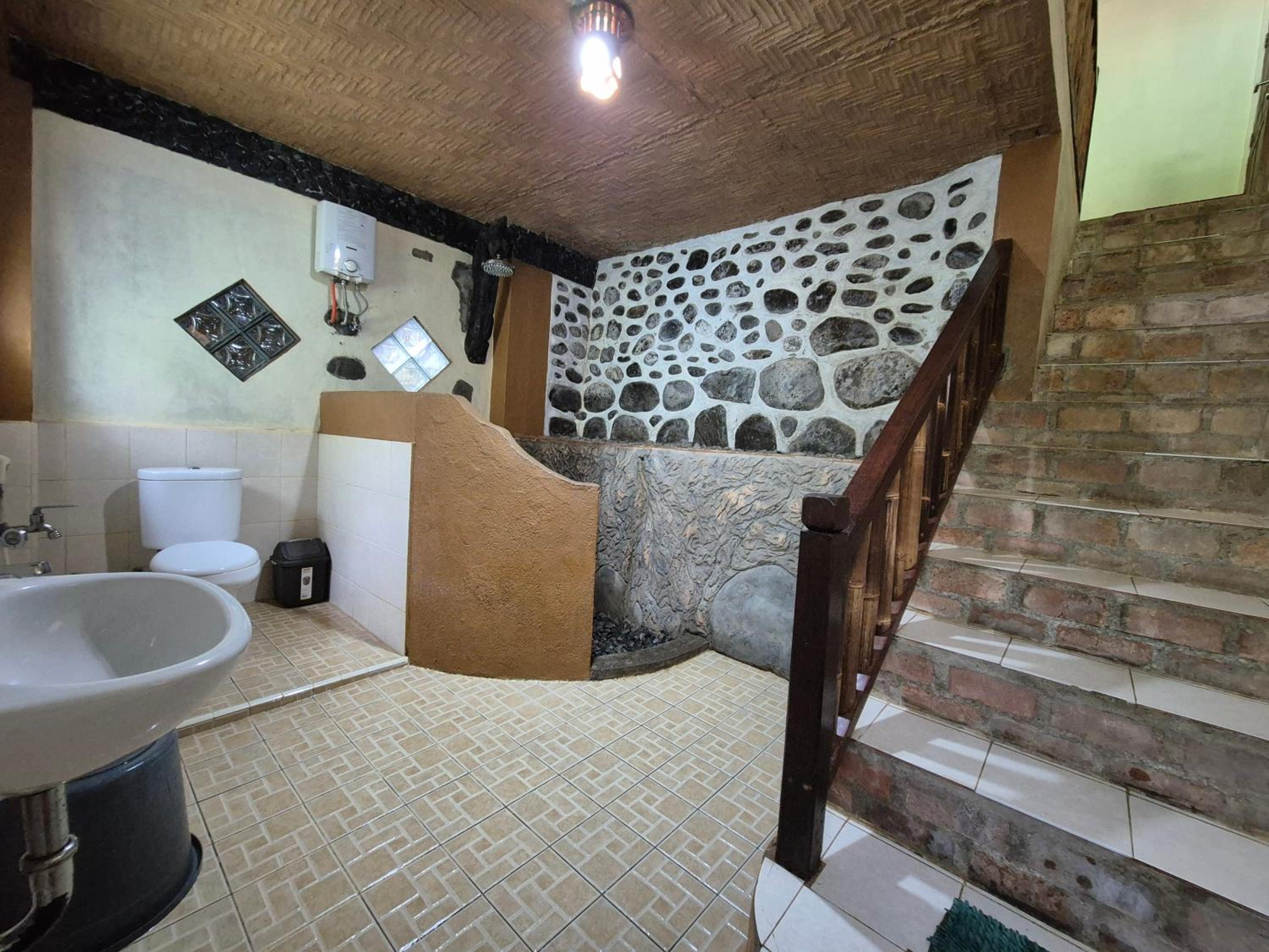 Deluxe Double Room - Photo 14