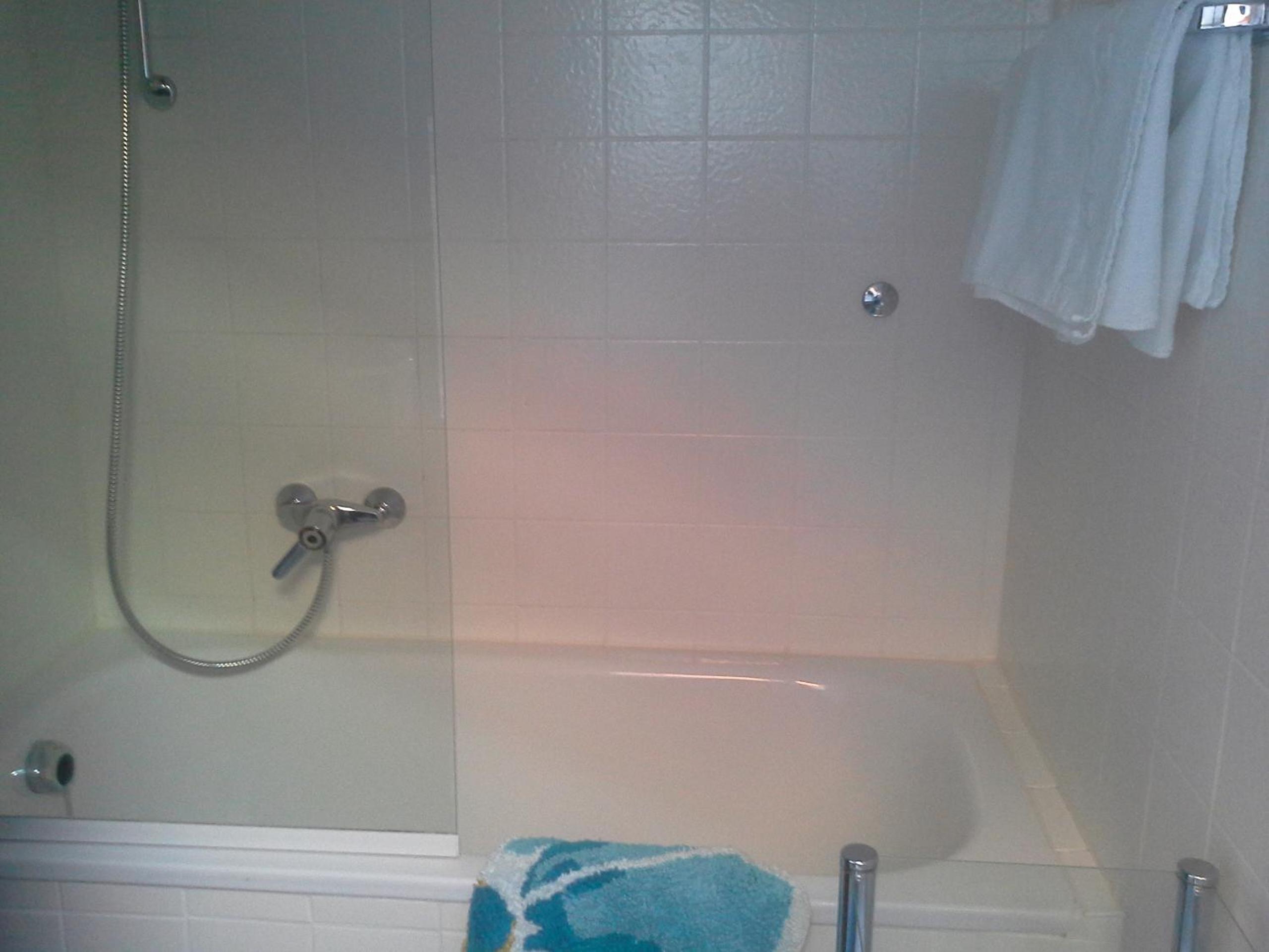 Apartment 6 photo 3