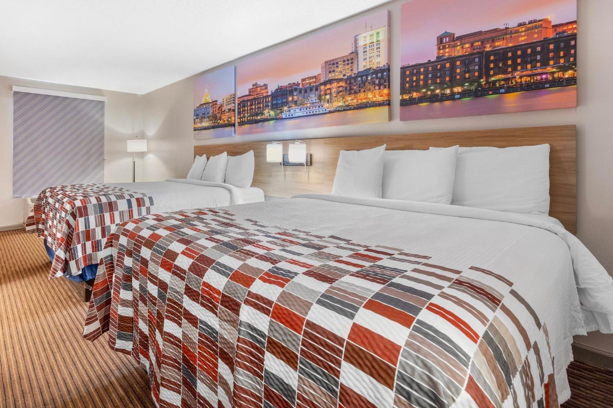  Deluxe Room with Two Queen Beds Non-Smoking - Photo 8