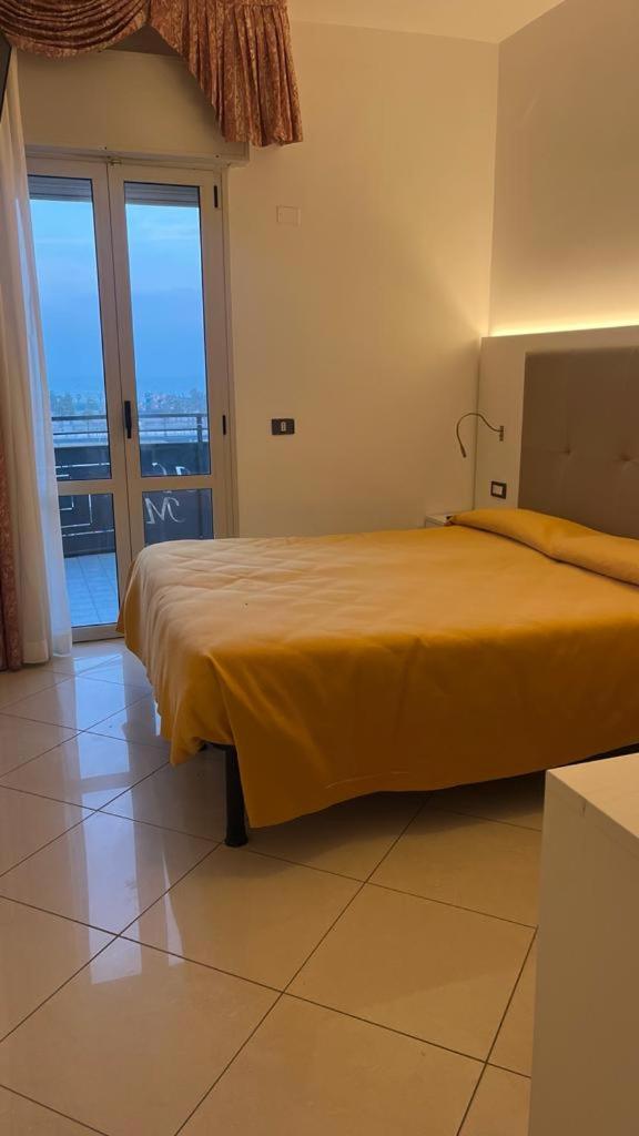 Triple Room with Sea View