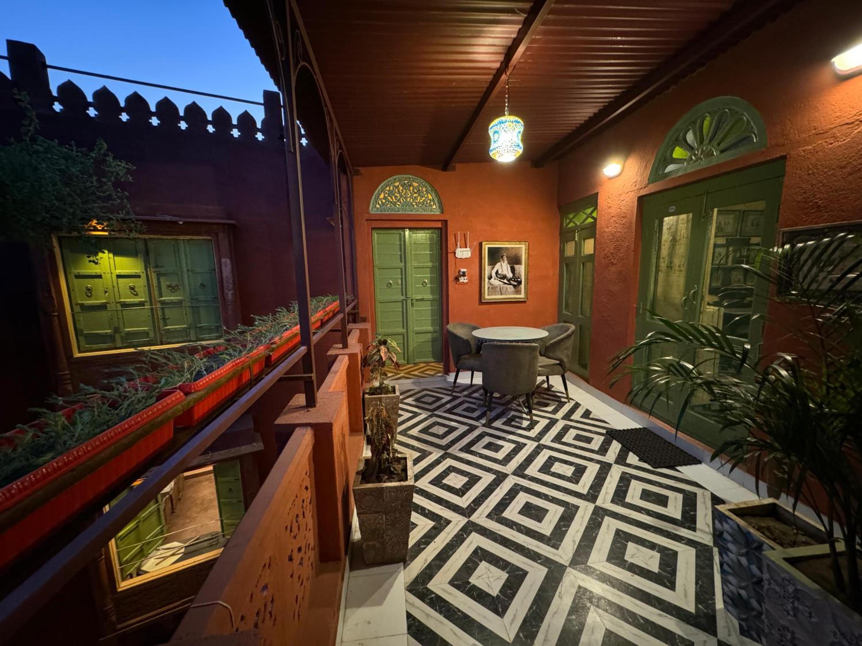 Deluxe Double Room with Balcony photo 3