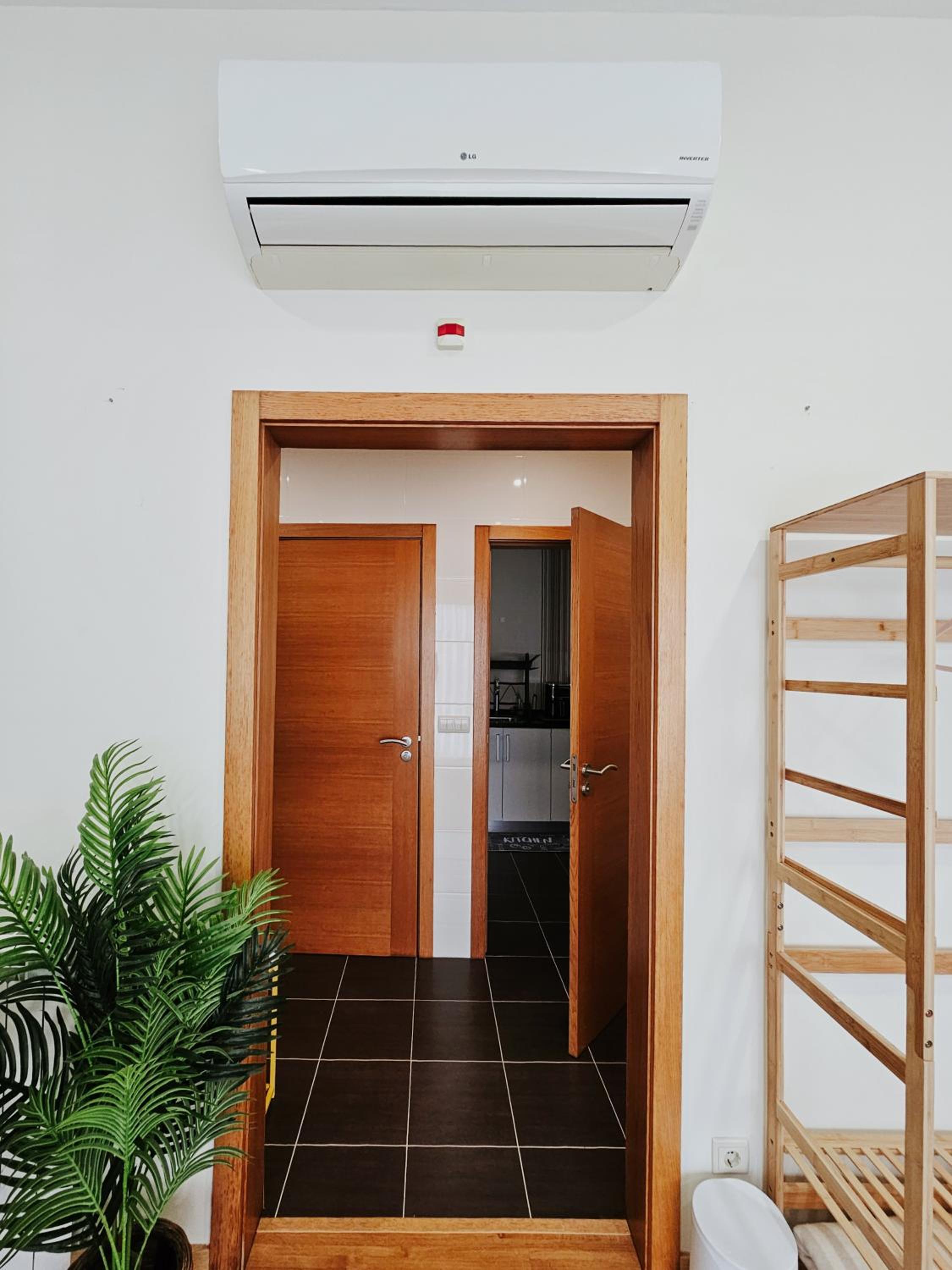 Three-Bedroom House photo 2