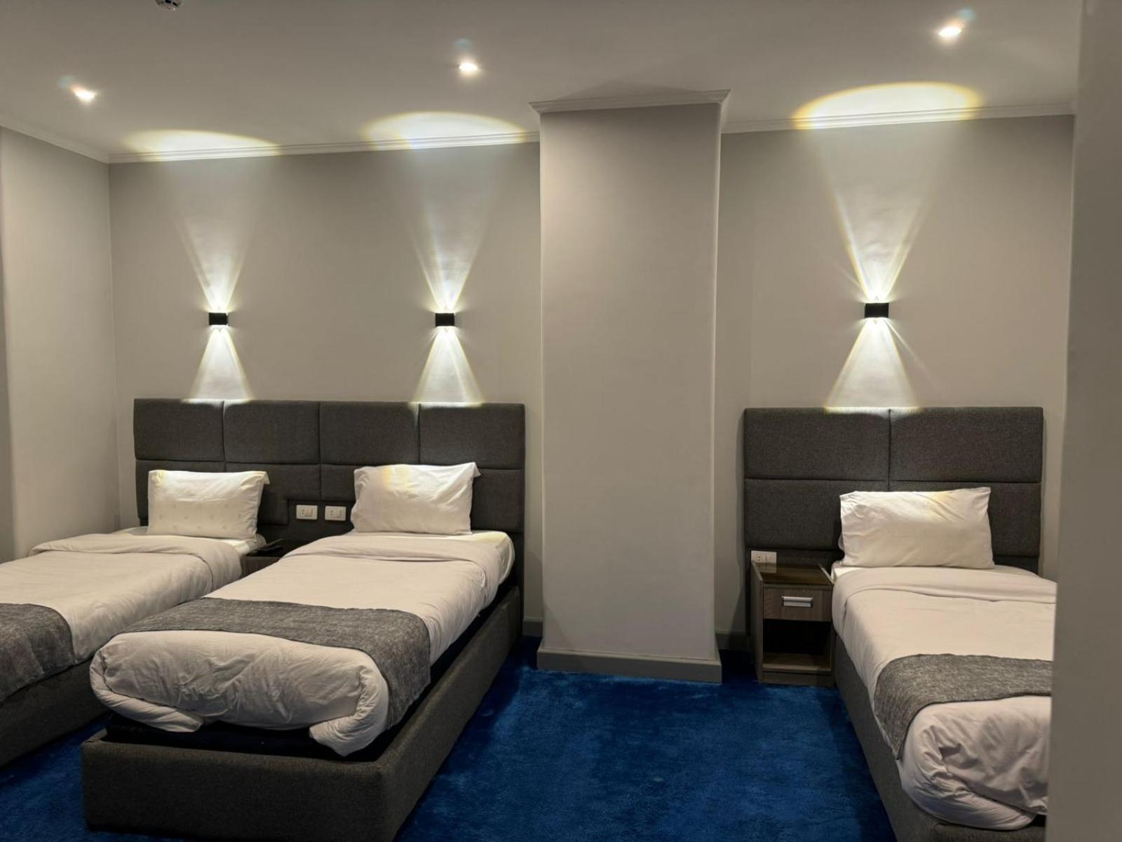 Superior Triple Room photo 3