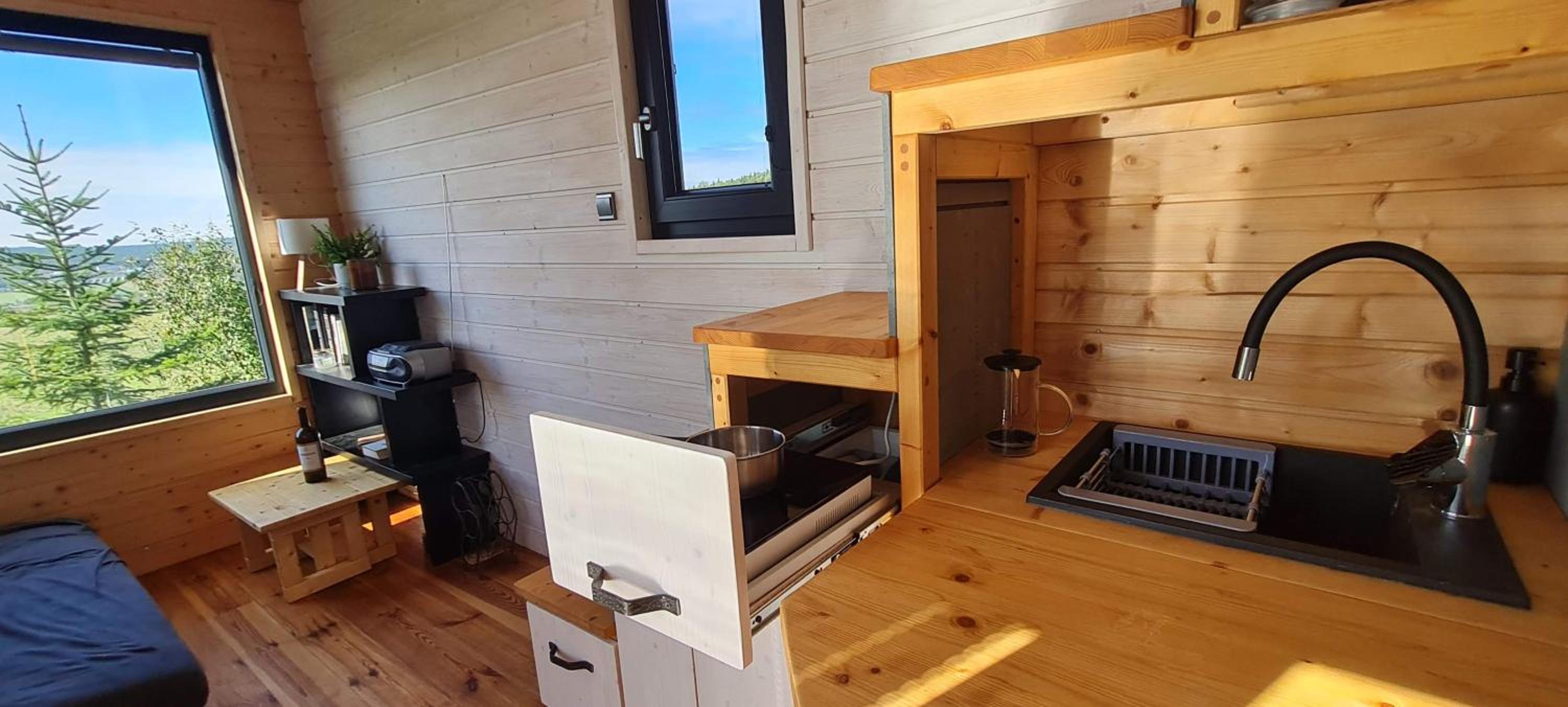 One-Bedroom House photo 1