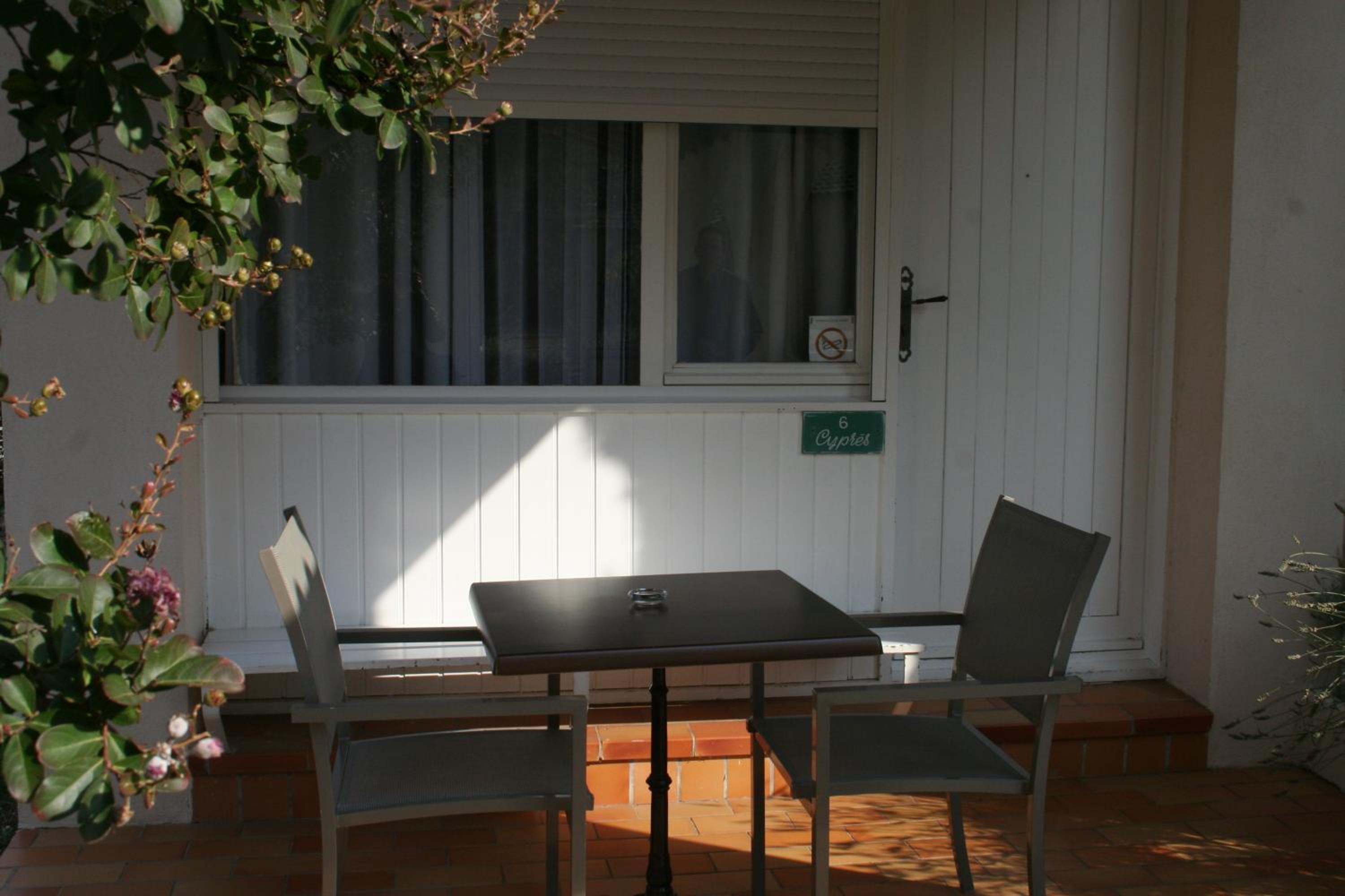Double Room - Photo 2