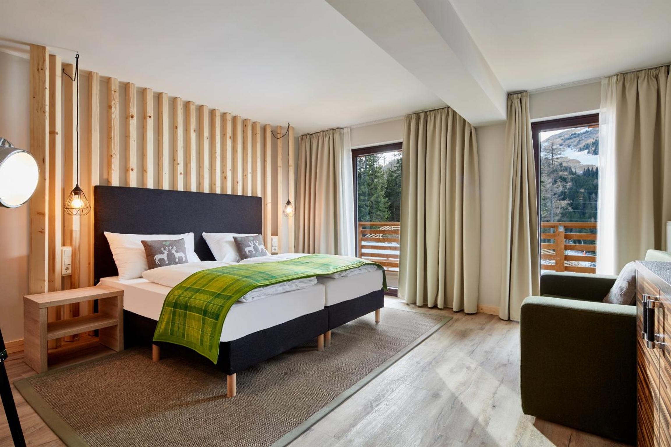 Standard One-Bedroom Apartment with Balcony
