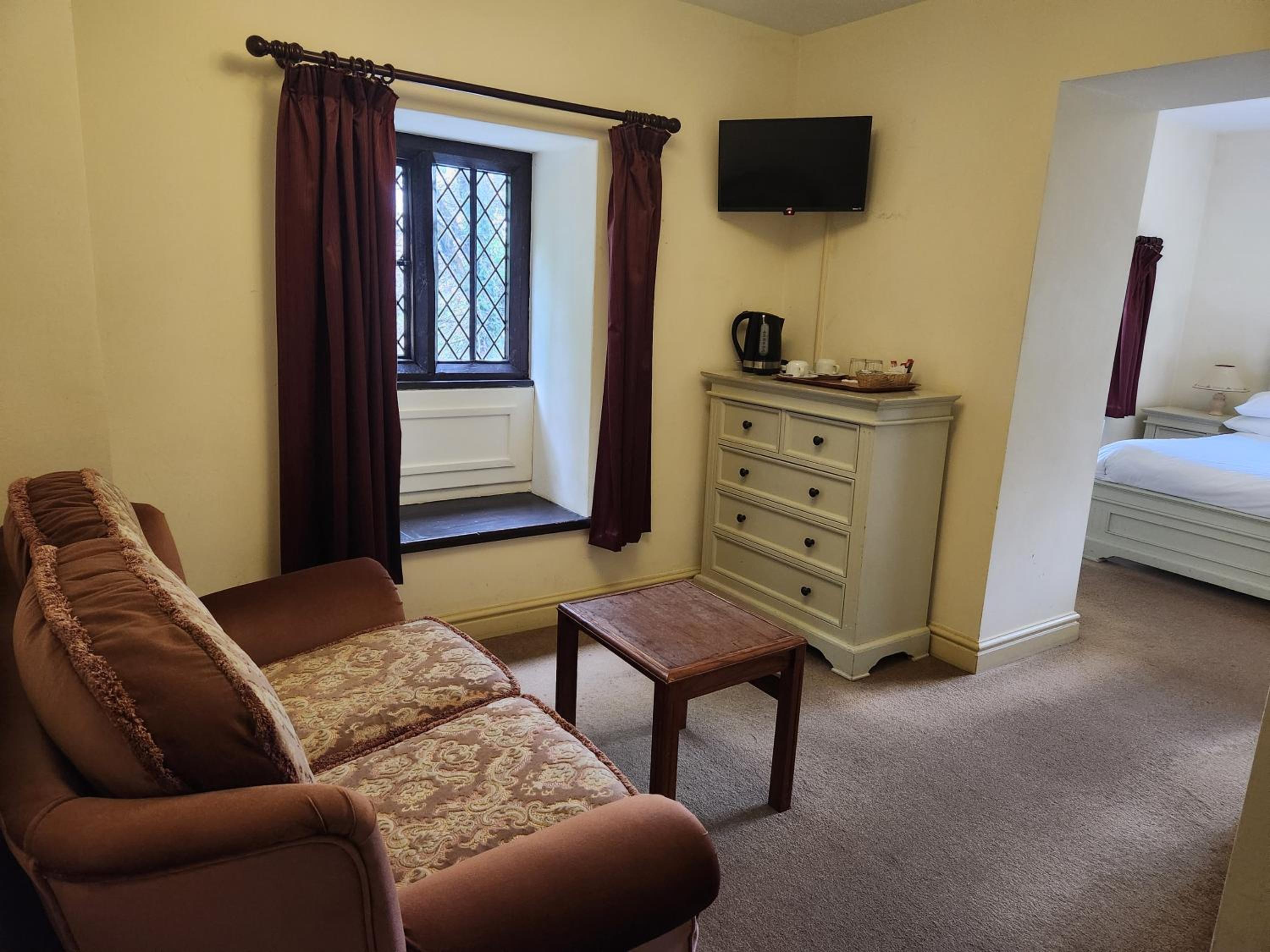 Double Room - Photo 13