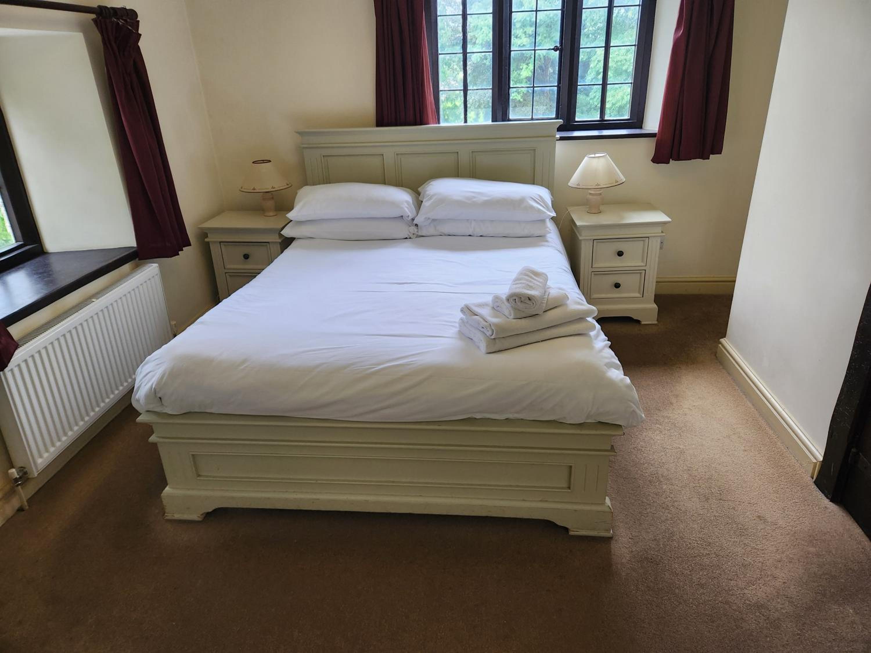 Double Room - Photo 16