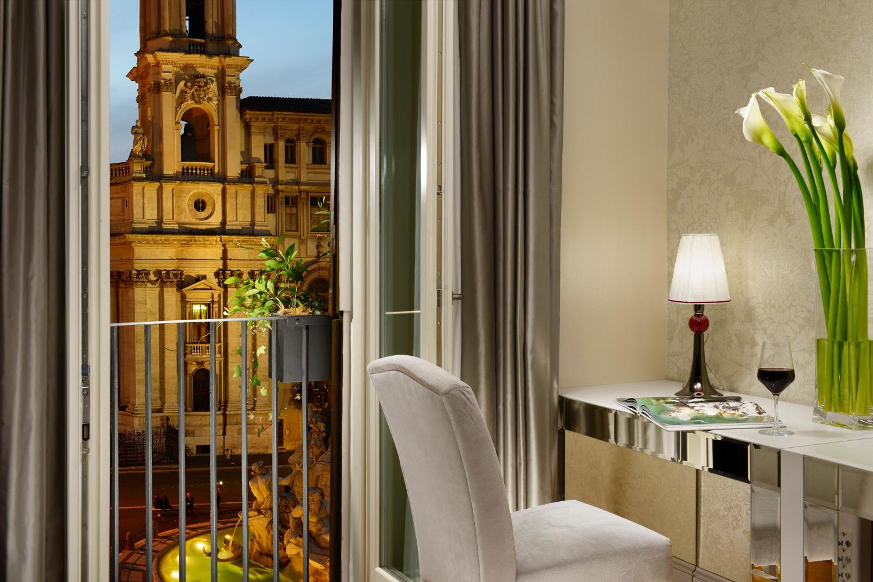 Junior Suite with City View photo 2