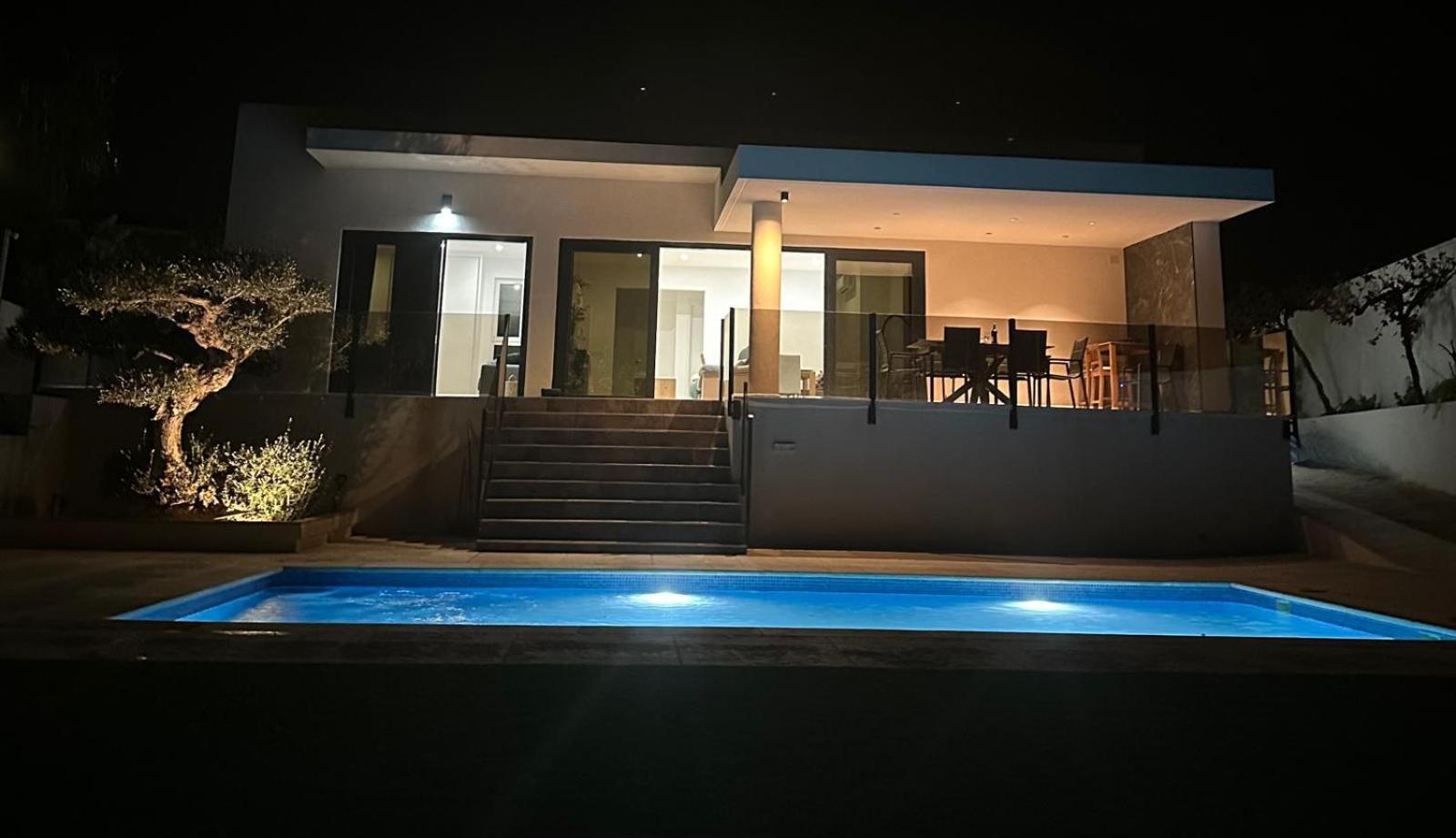 Villa photo 2