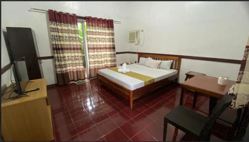 Queen Room With Garden View