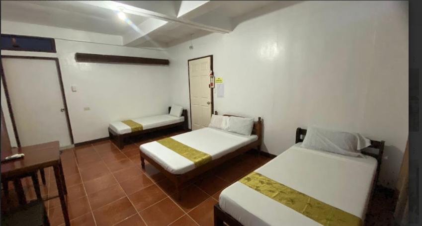 Quadruple Room With Private Bathroom