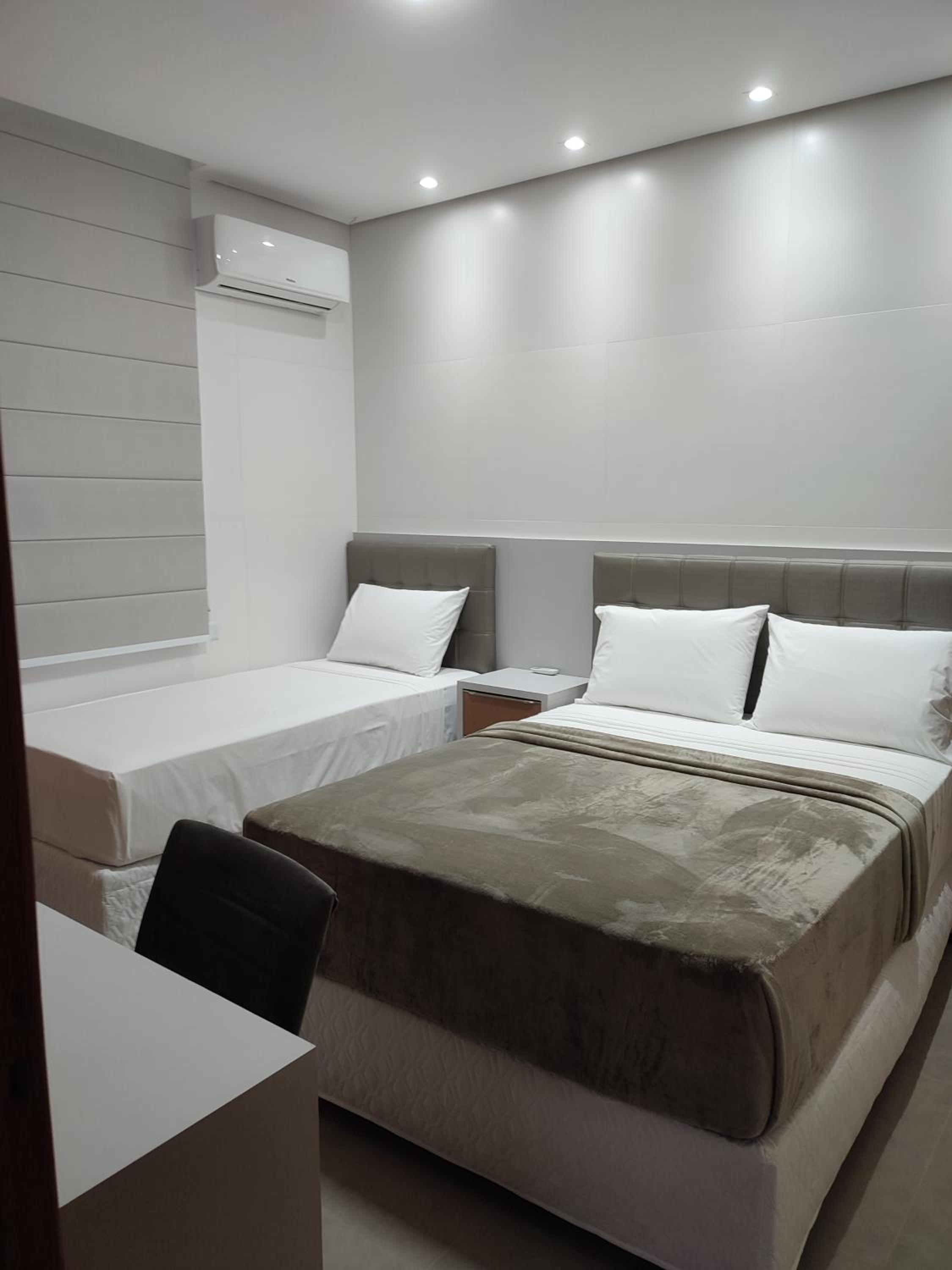 One-Bedroom Apartment with View photo 1