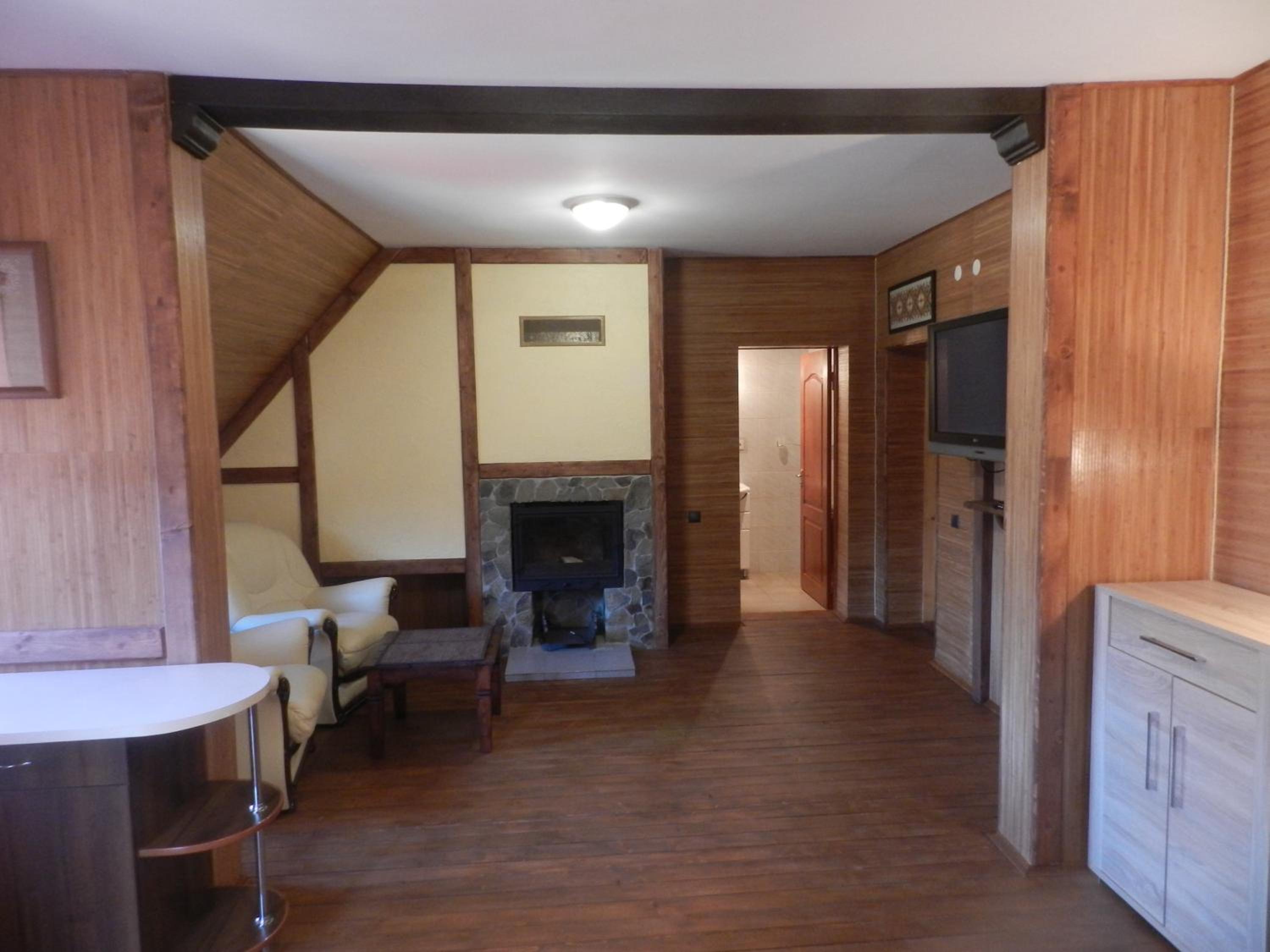 Suite with Mountain View